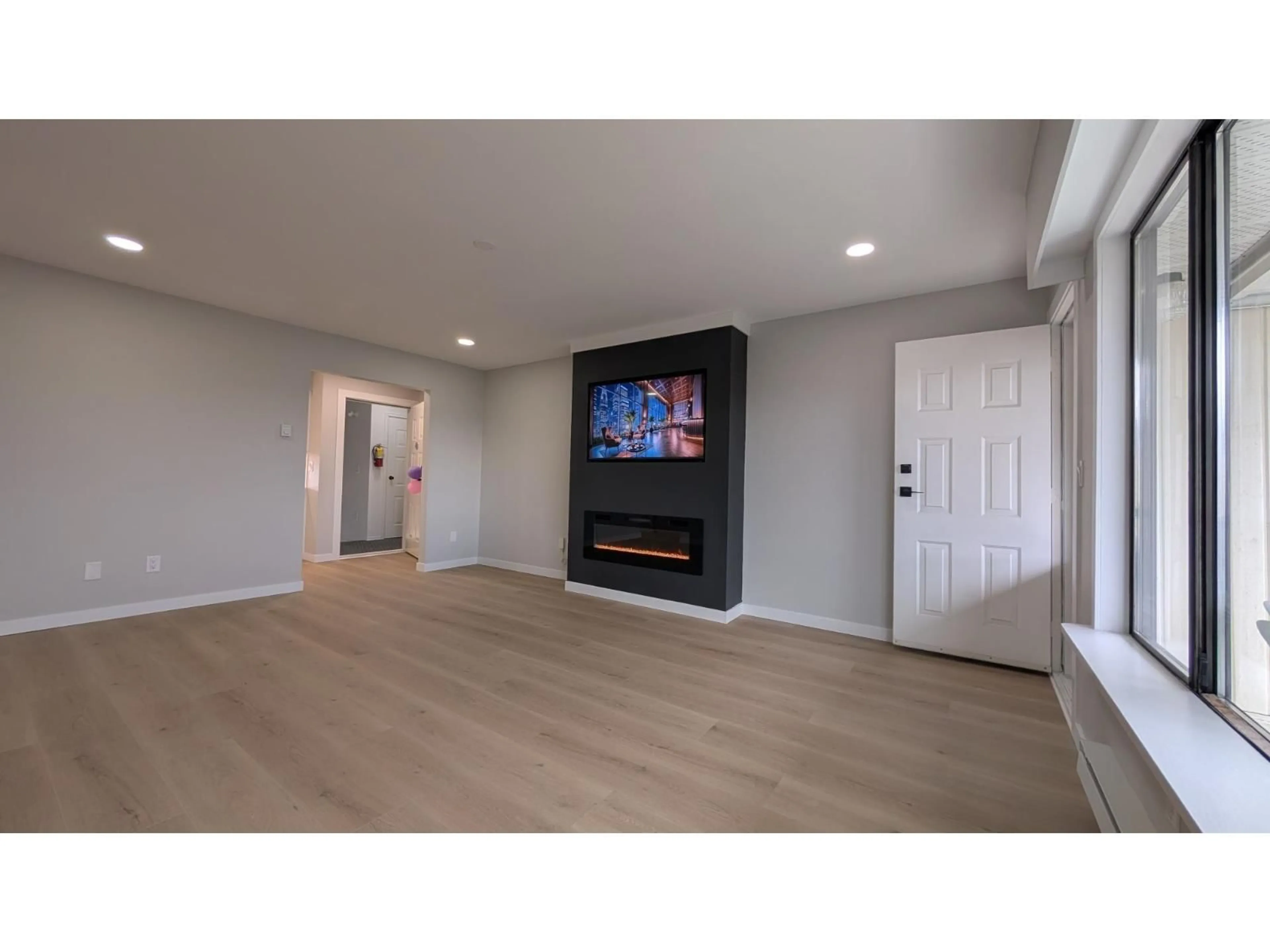 A pic of a room for 40 - 32959 GEORGE FERGUSON WAY, Abbotsford British Columbia V2S7W9