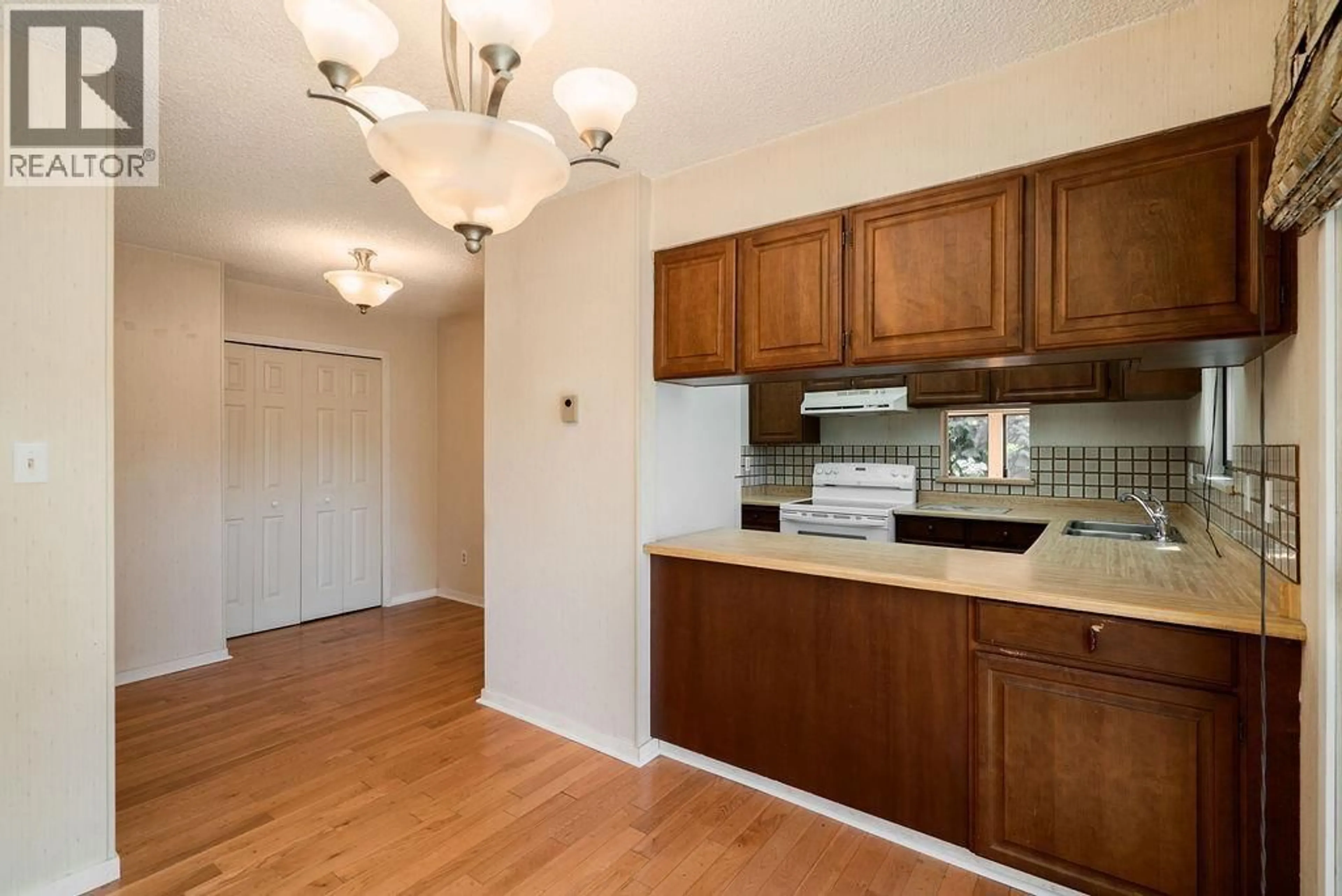 Standard kitchen, wood/laminate floor for 57 - 10220 DUNOON DRIVE, Richmond British Columbia V7A1V6