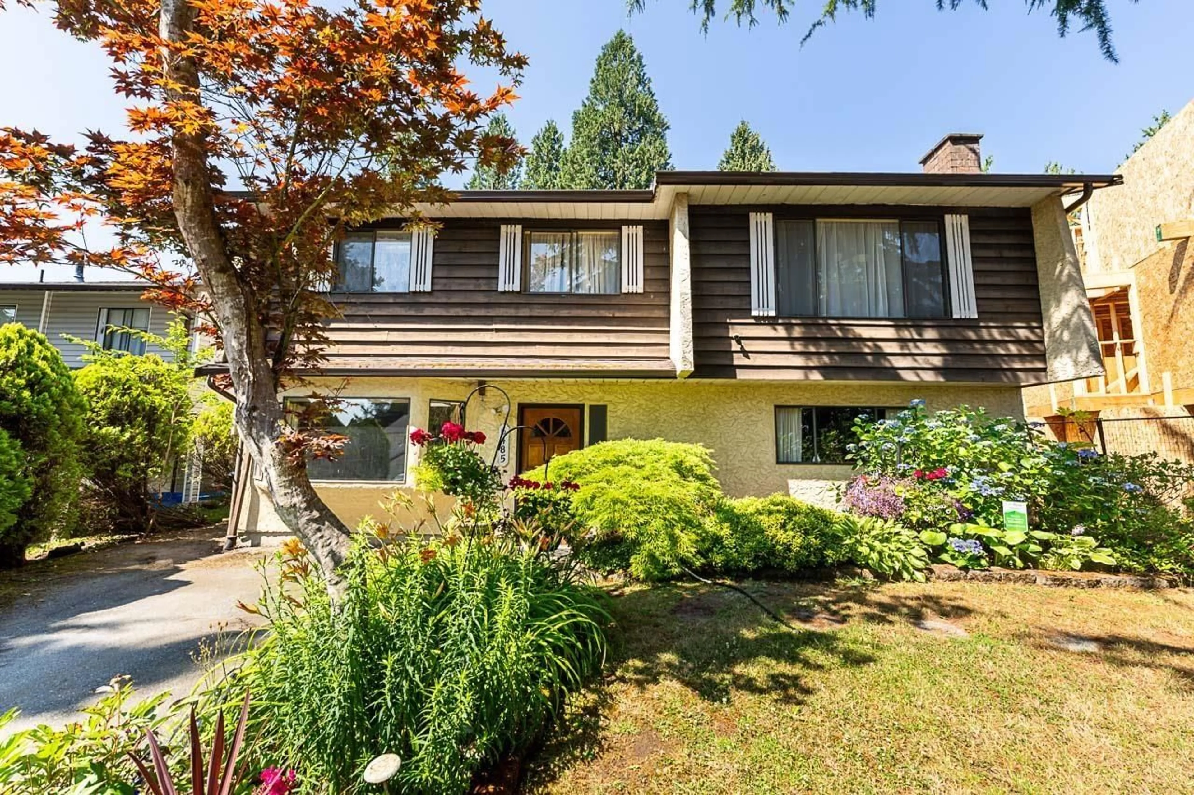 Home with vinyl exterior material, street for 6485 133A STREET, Surrey British Columbia V3W7E2