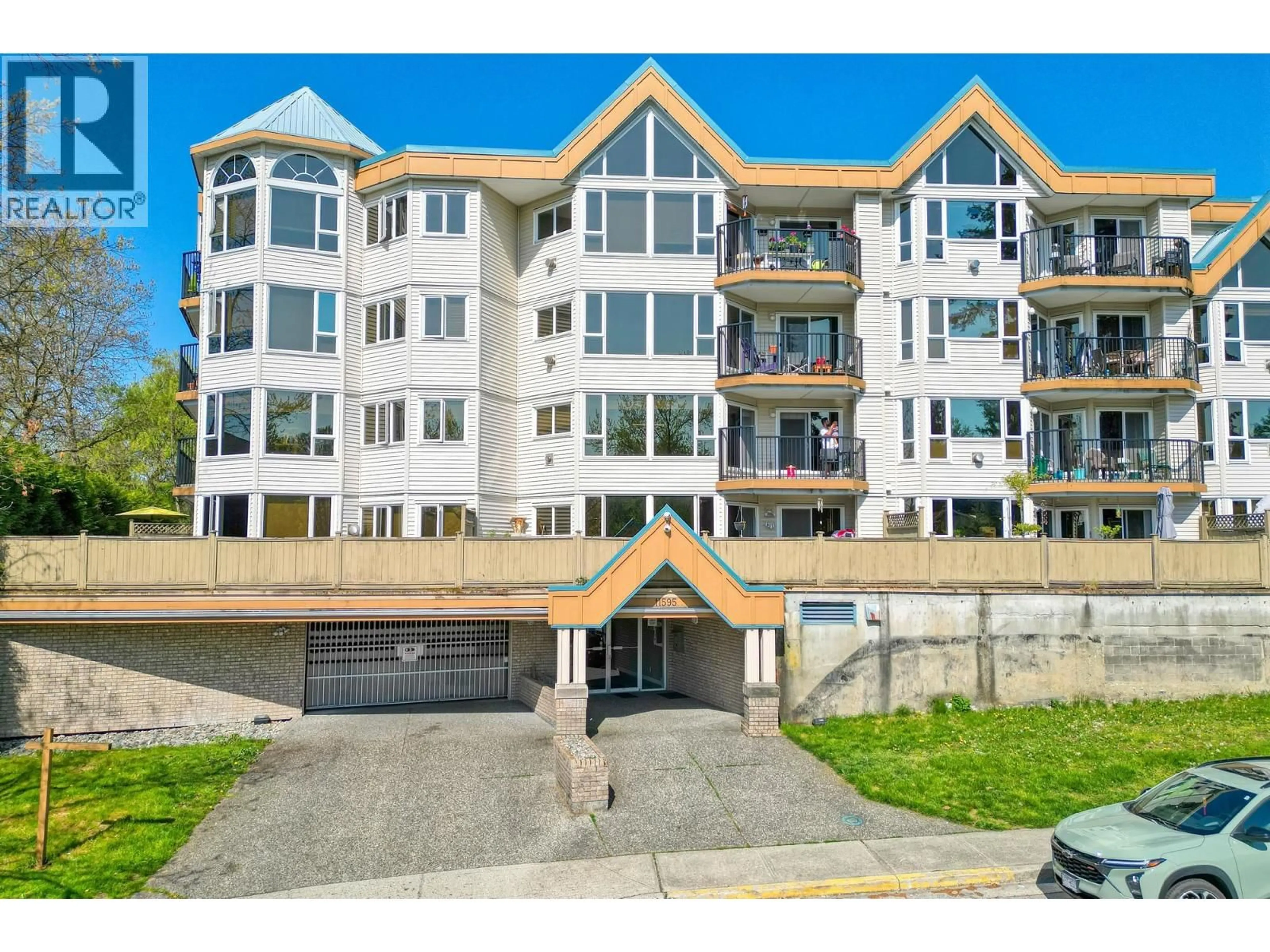 Unknown for 204 - 11595 FRASER STREET, Maple Ridge British Columbia V2X0X7