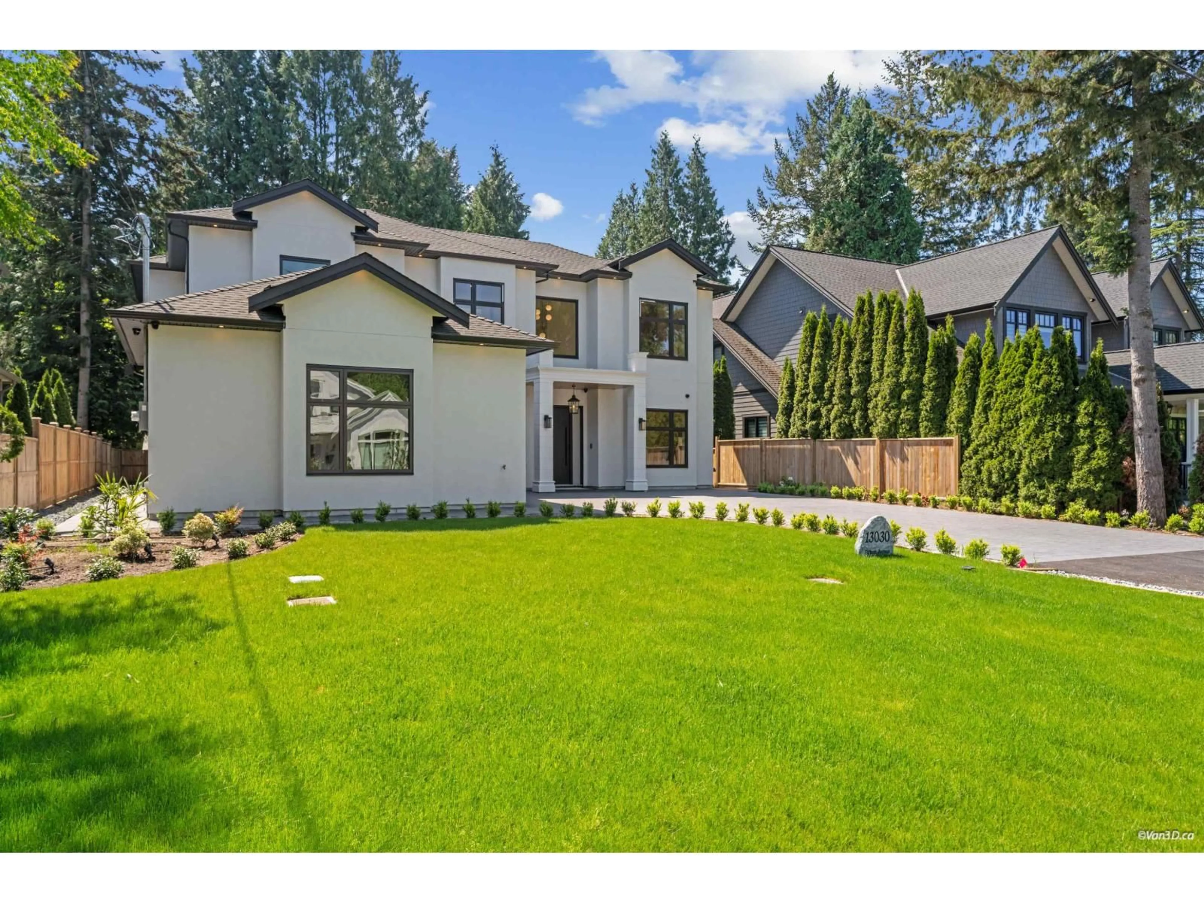 Unknown for 13030 15 AVENUE, Surrey British Columbia V4A1K7