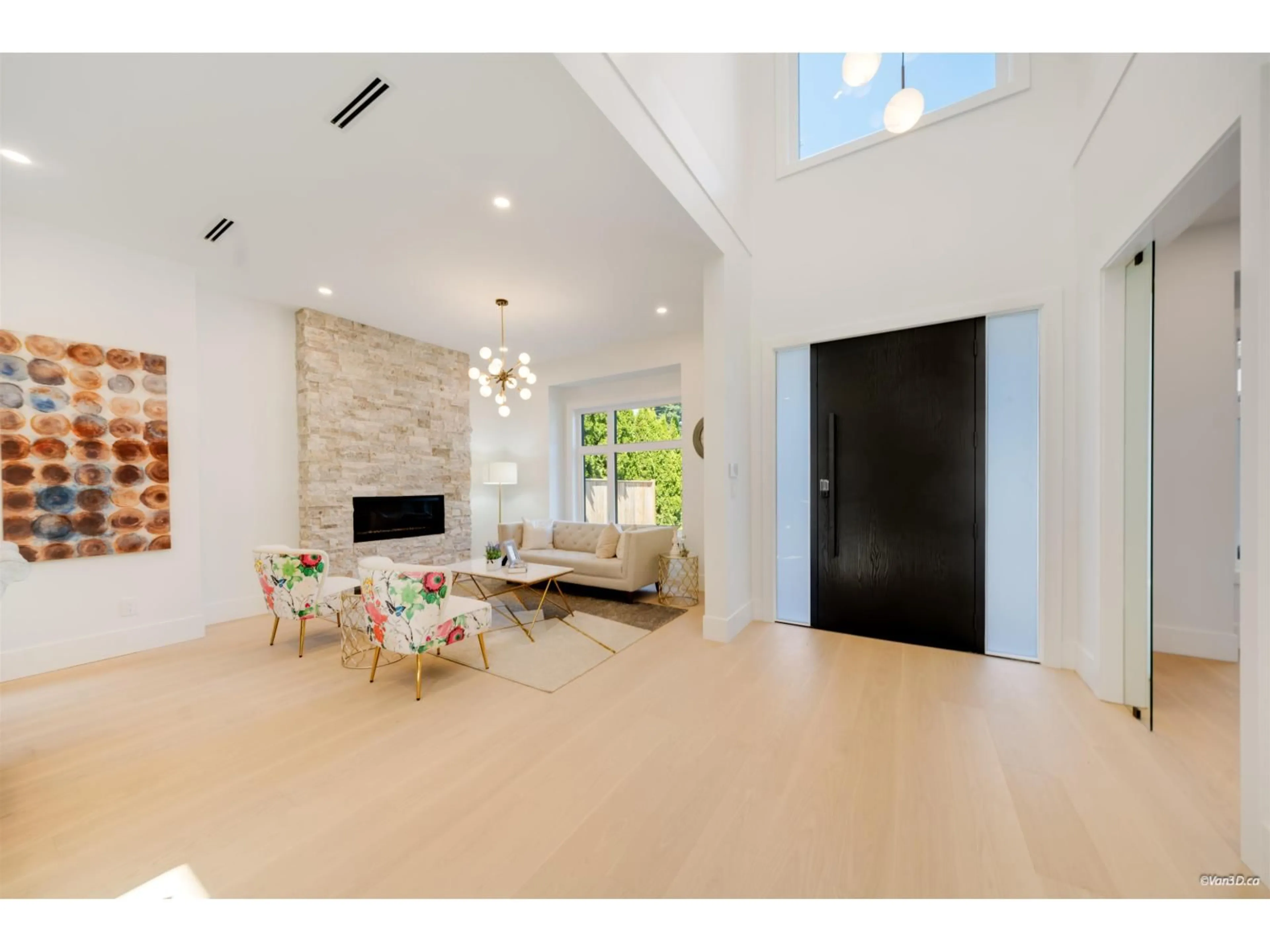 Unknown for 13030 15 AVENUE, Surrey British Columbia V4A1K7