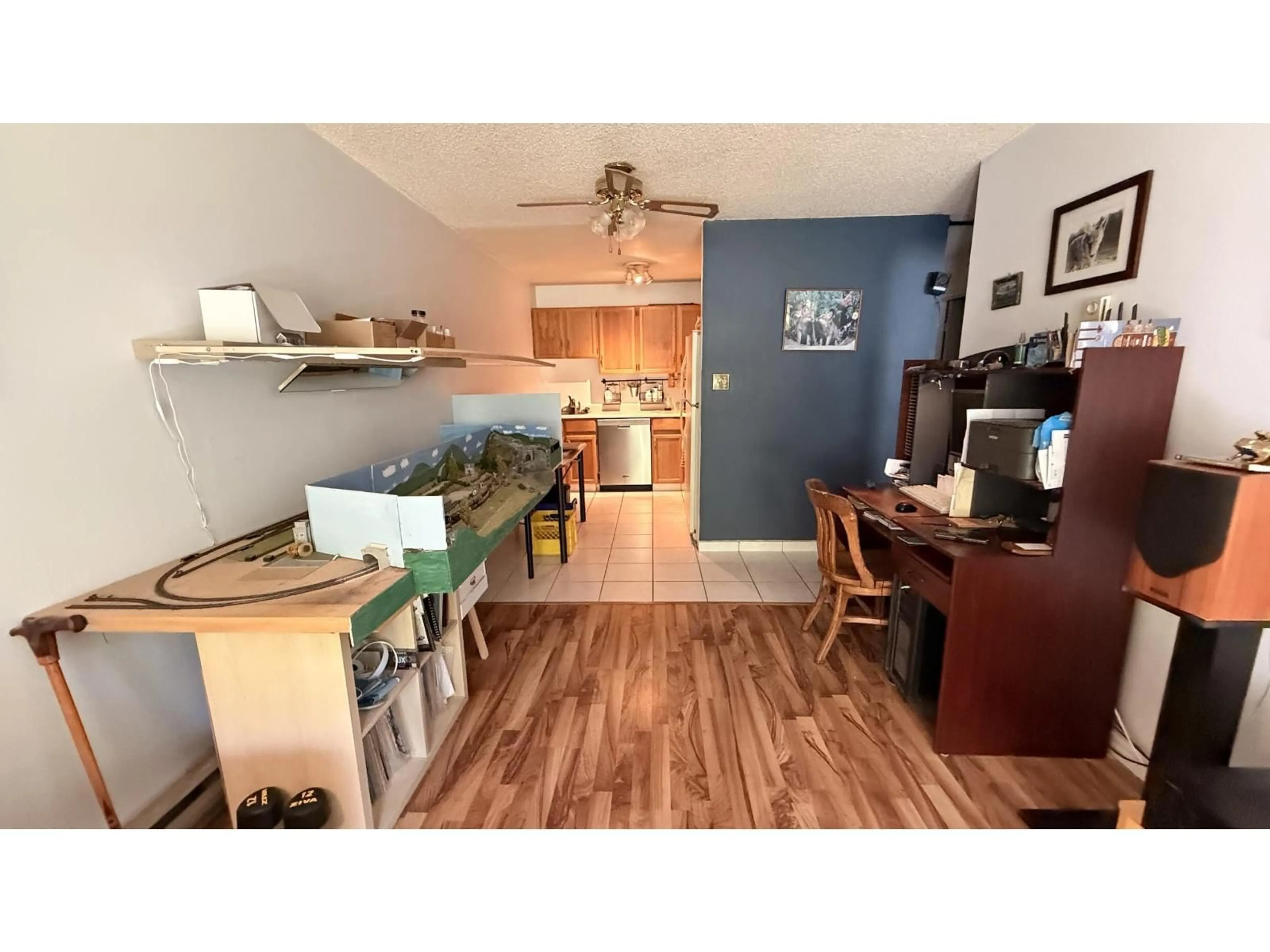 A pic of a room for 108 - 9952 149 STREET, Surrey British Columbia V3R7W7