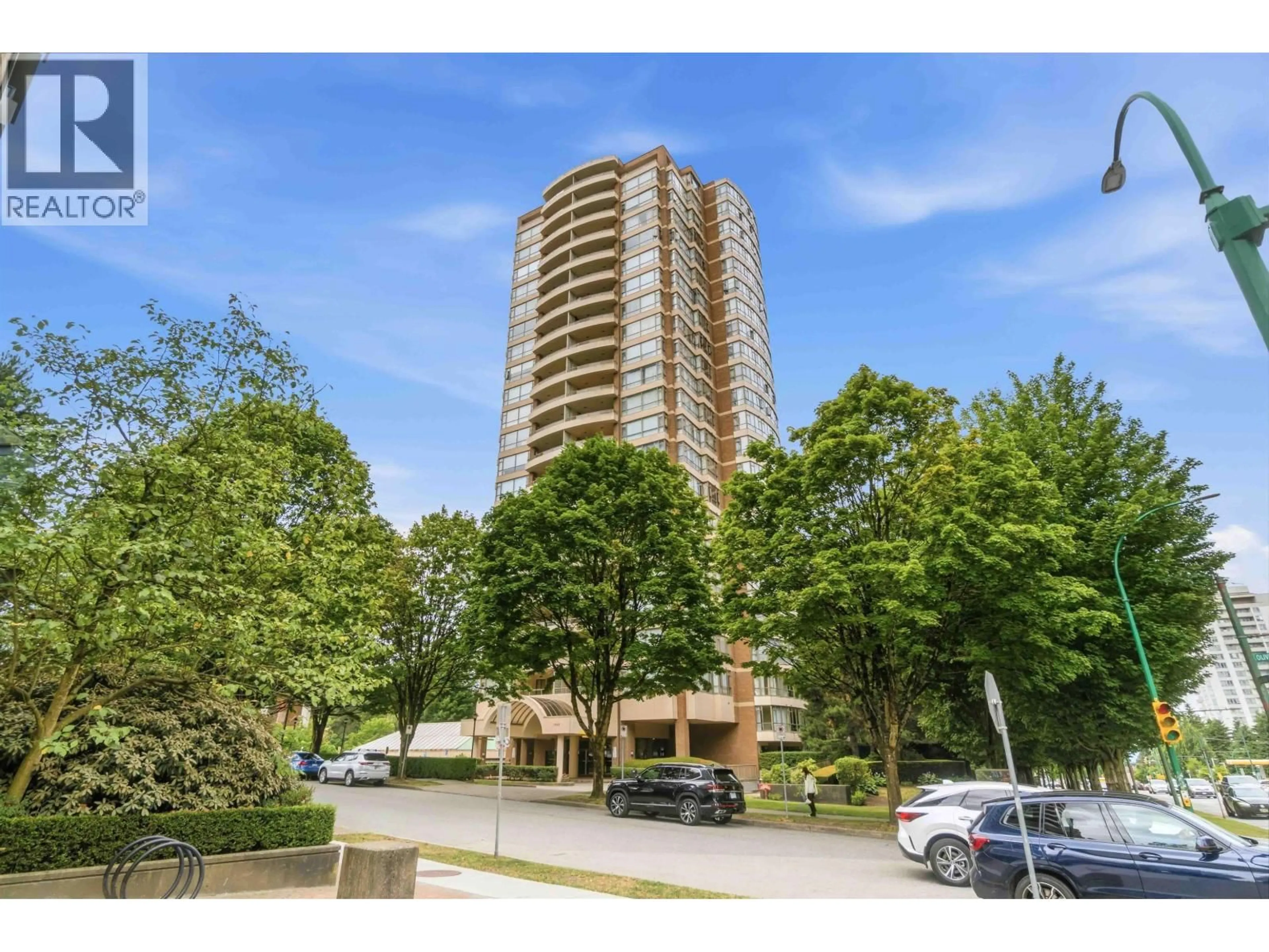 A pic from outside/outdoor area/front of a property/back of a property/a pic from drone, unknown for 1206 - 5885 OLIVE AVENUE, Burnaby British Columbia V5H4N8