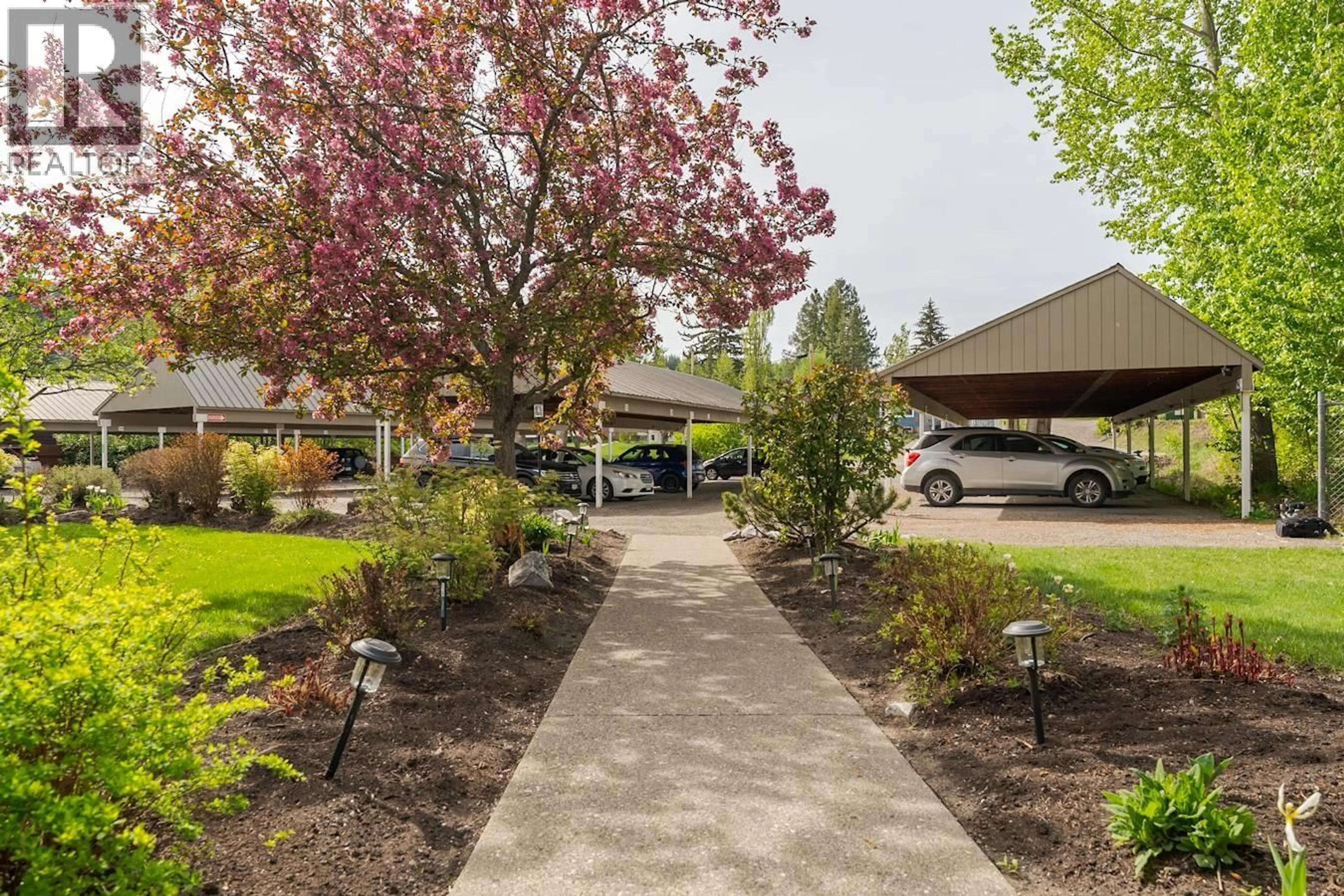 Patio, street for 206 - 2217 REGENTS CRESCENT, Prince George British Columbia V2L1E9