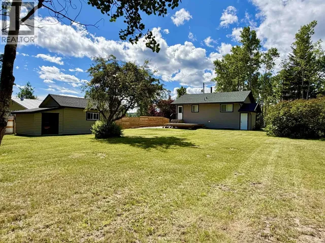 5901 HORSE LAKE ROAD, Horse Lake 3