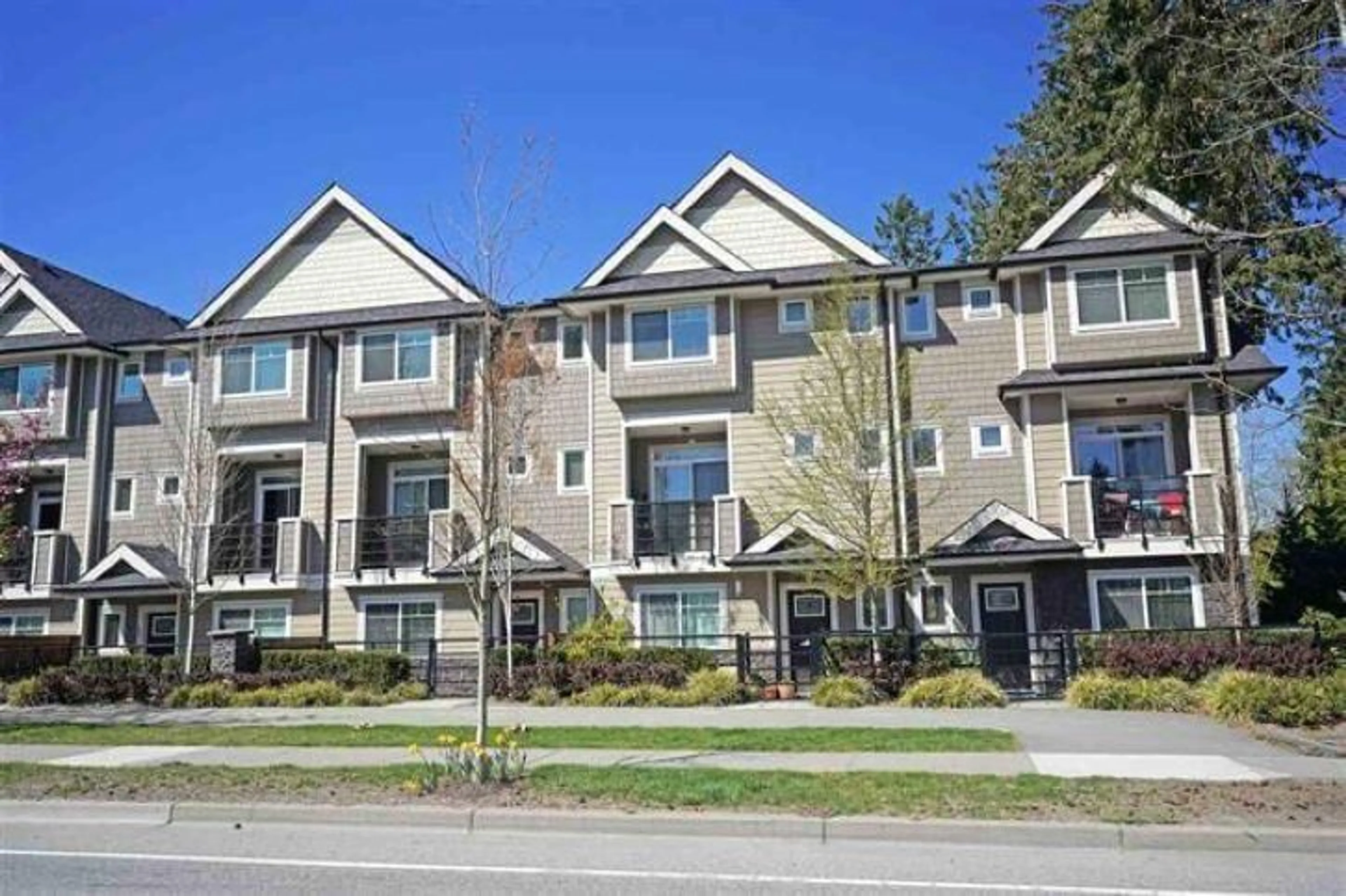 Unknown for 50 - 14285 64 AVENUE, Surrey British Columbia V3W1Z2