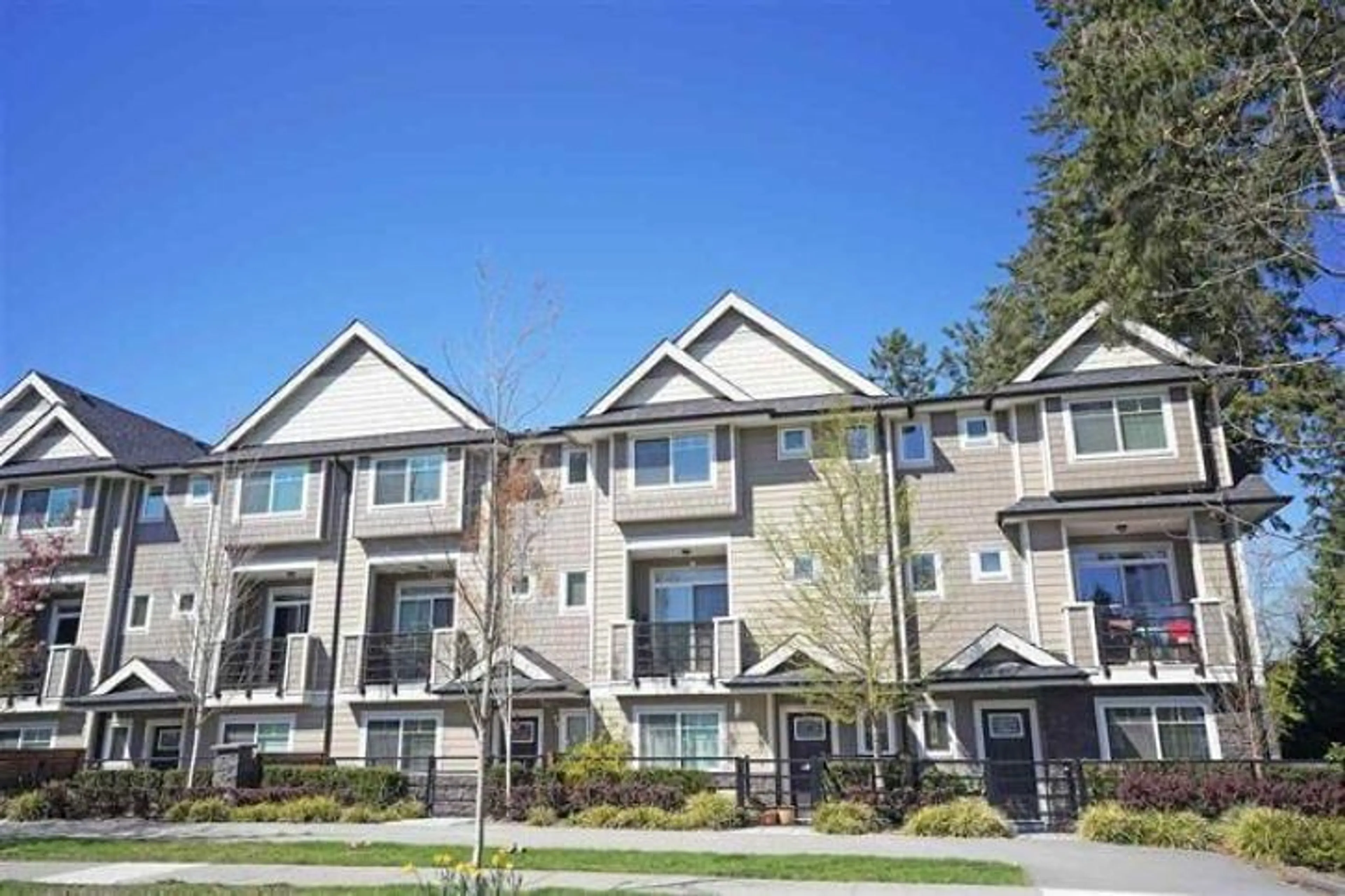 Unknown for 50 - 14285 64 AVENUE, Surrey British Columbia V3W1Z2