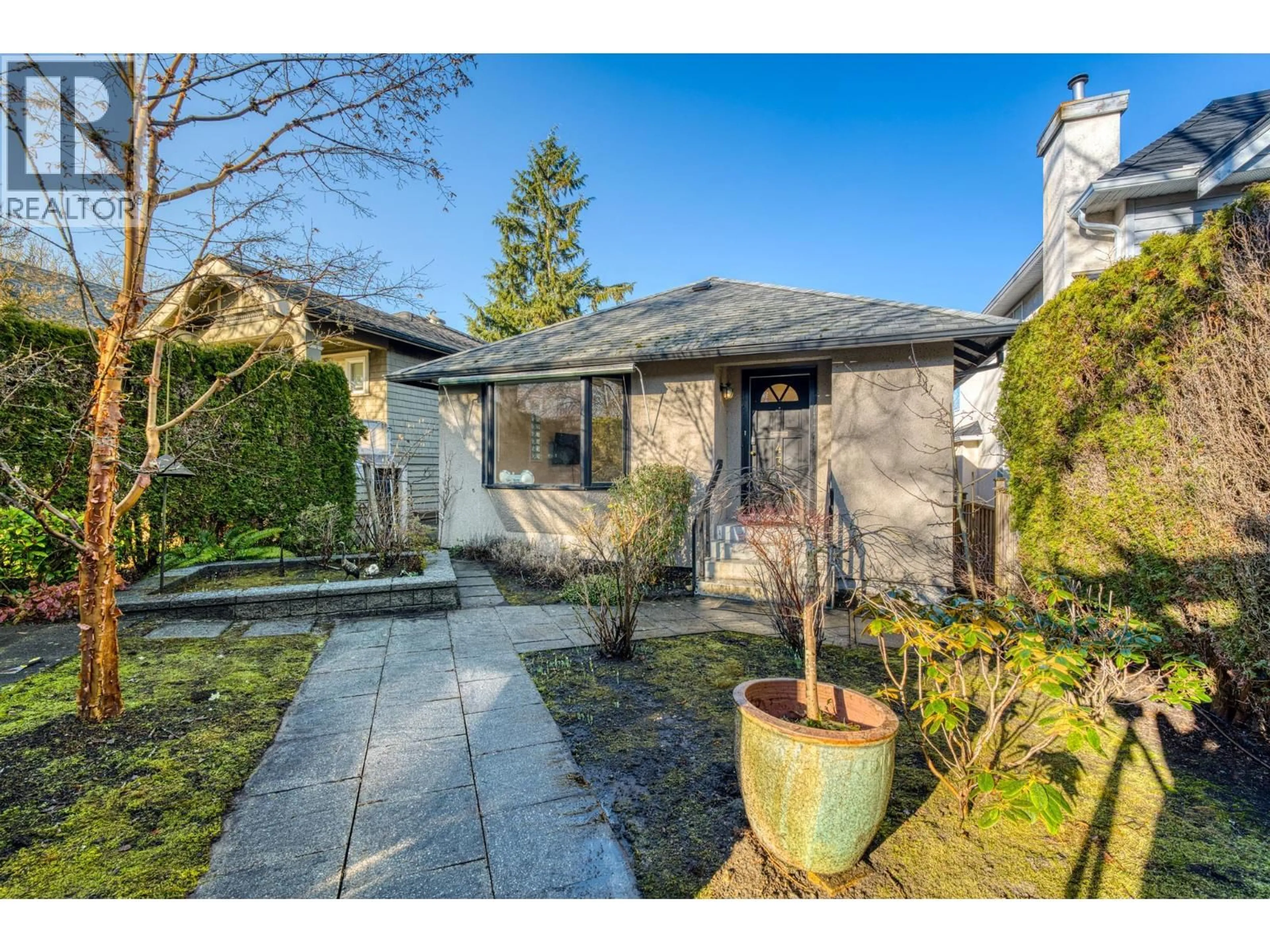 Unknown for 4377 12TH AVENUE, Vancouver British Columbia V6R2P9