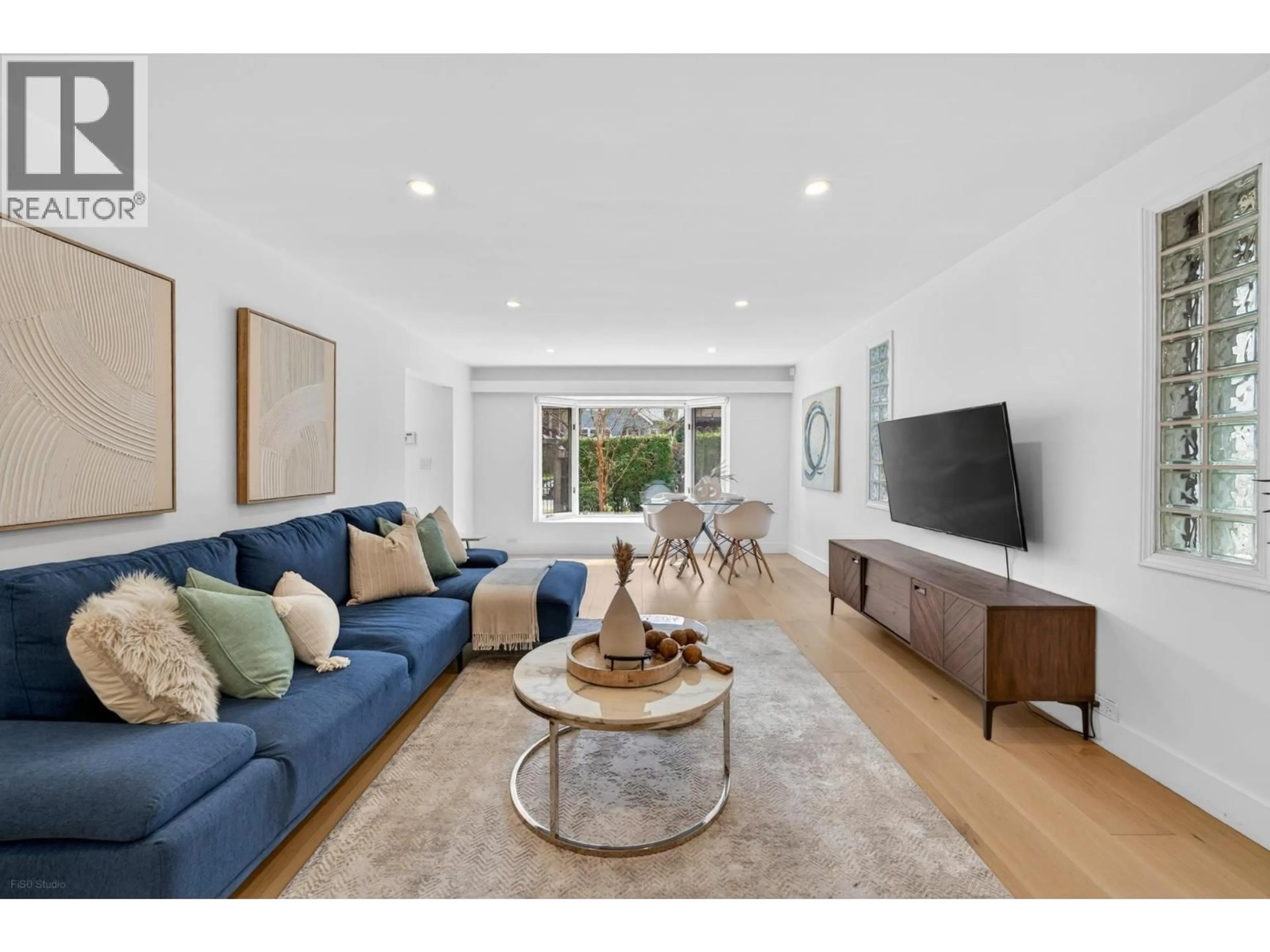 Living room with furniture, unknown for 4377 12TH AVENUE, Vancouver British Columbia V6R2P9