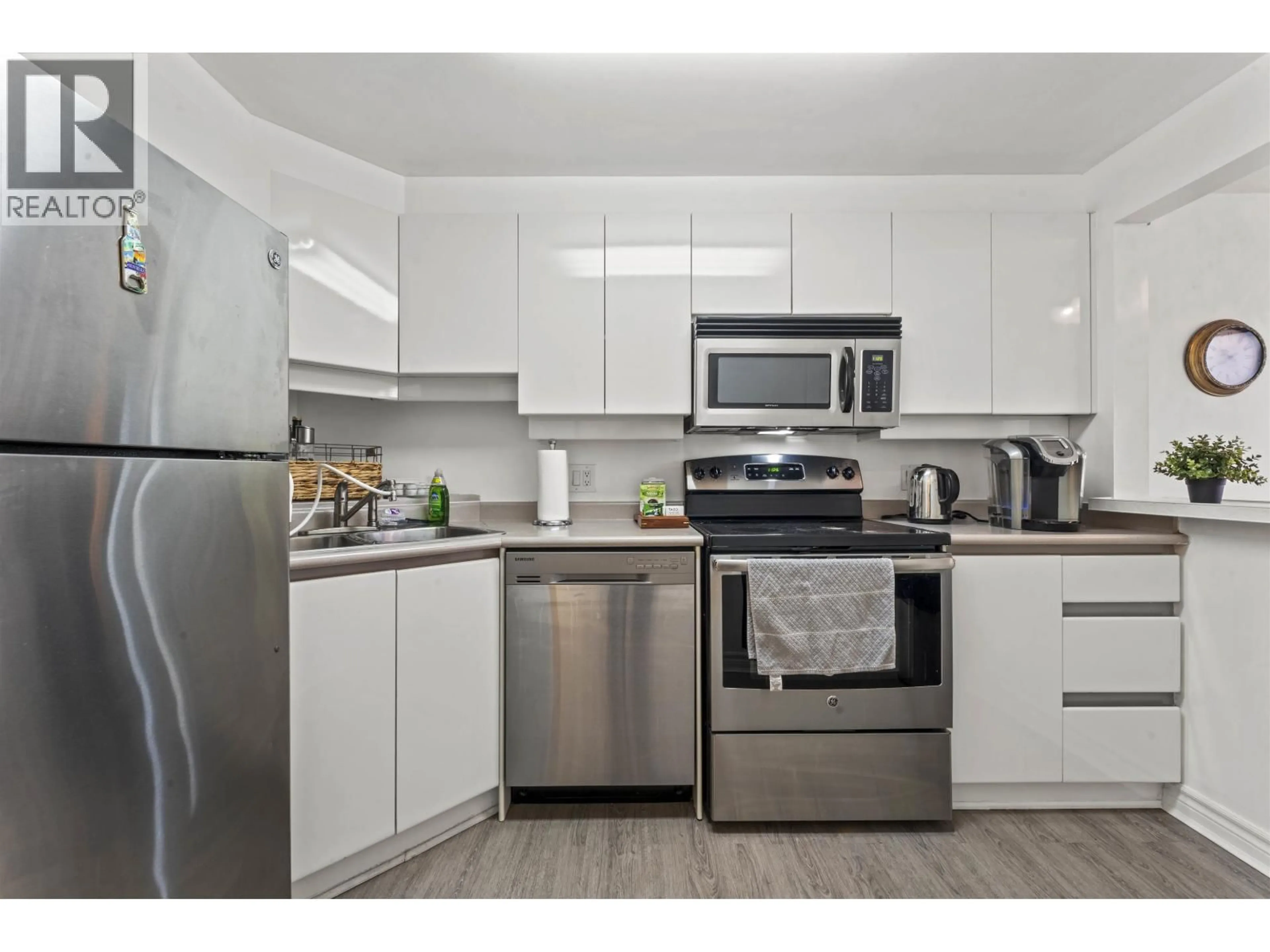 Standard kitchen, unknown for 2102 - 930 CAMBIE STREET, Vancouver British Columbia V6B5X6
