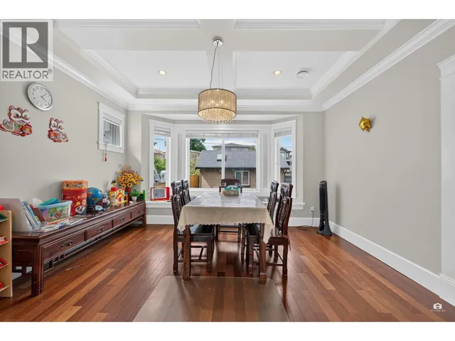 3873 PINE STREET, Burnaby 5