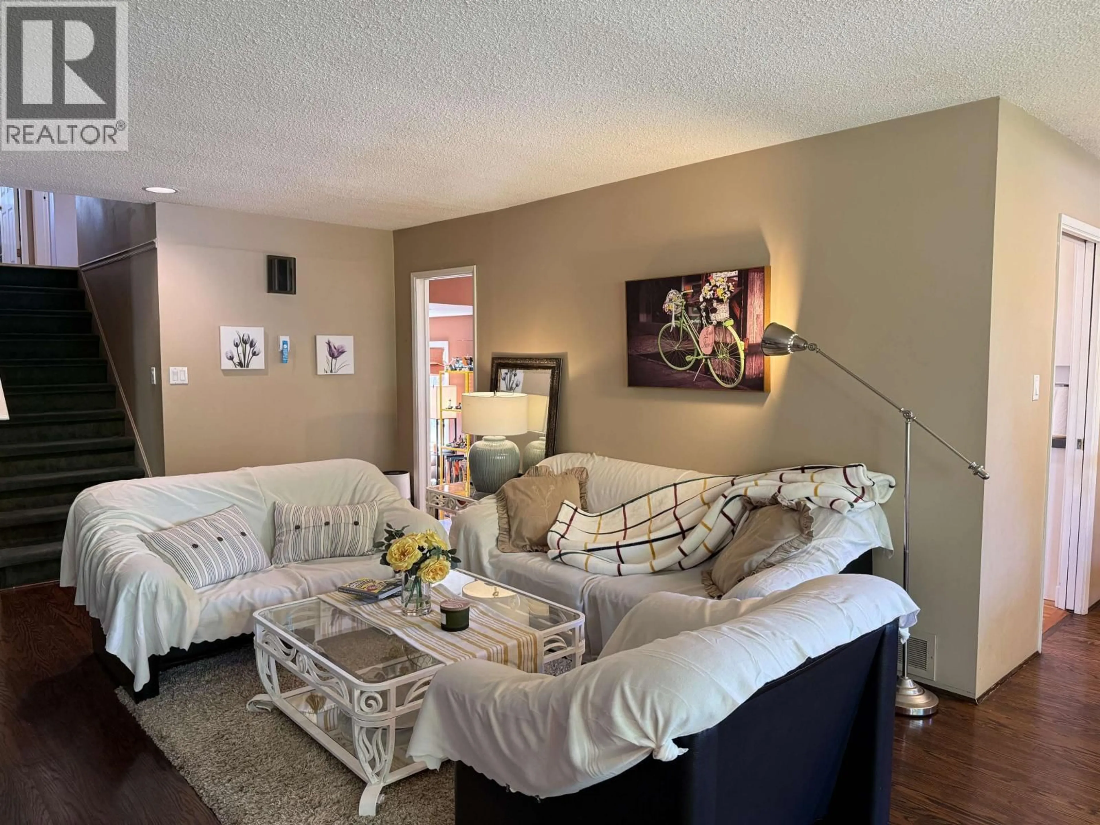 Living room with furniture, unknown for 9560 GLENDOWER DRIVE, Richmond British Columbia V7A2Y5