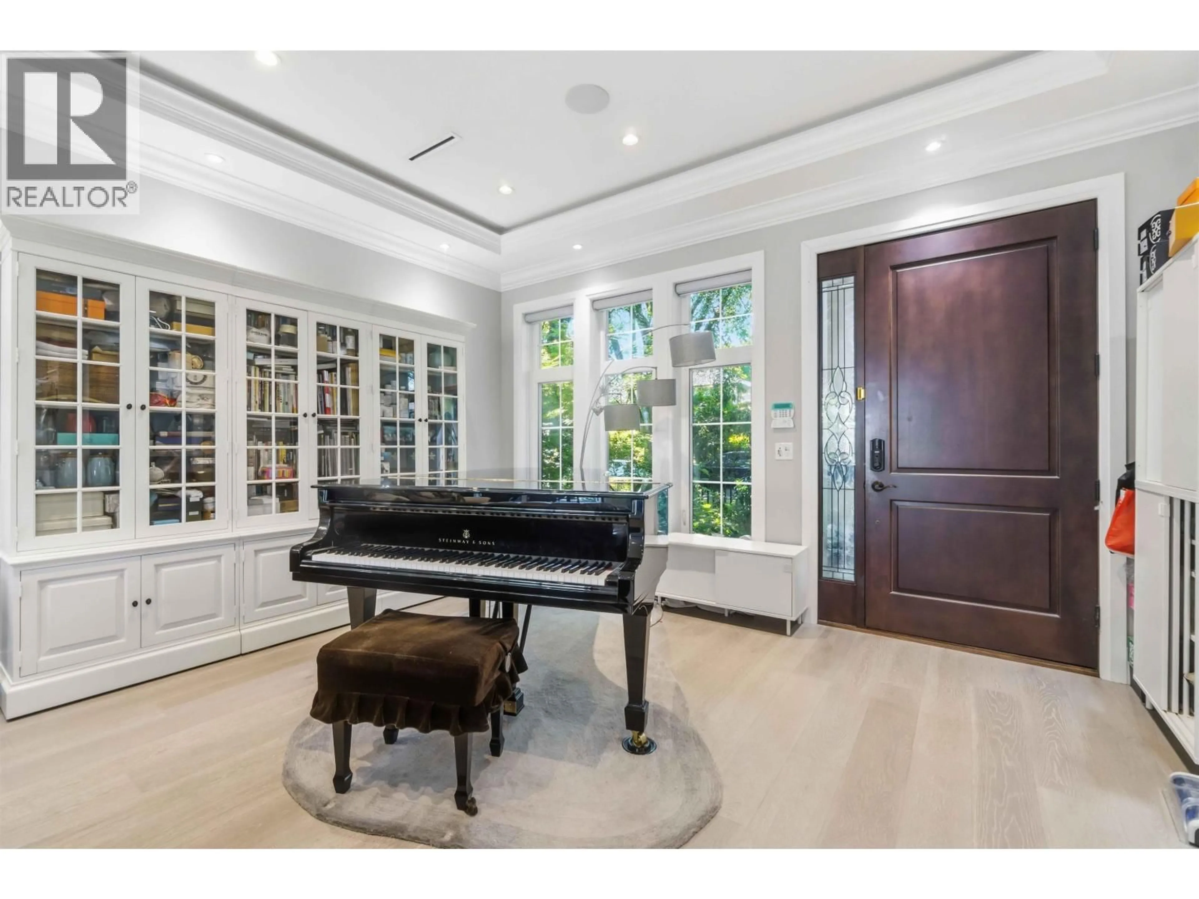 Indoor entryway for 3537 18TH AVENUE, Vancouver British Columbia V6S1A9