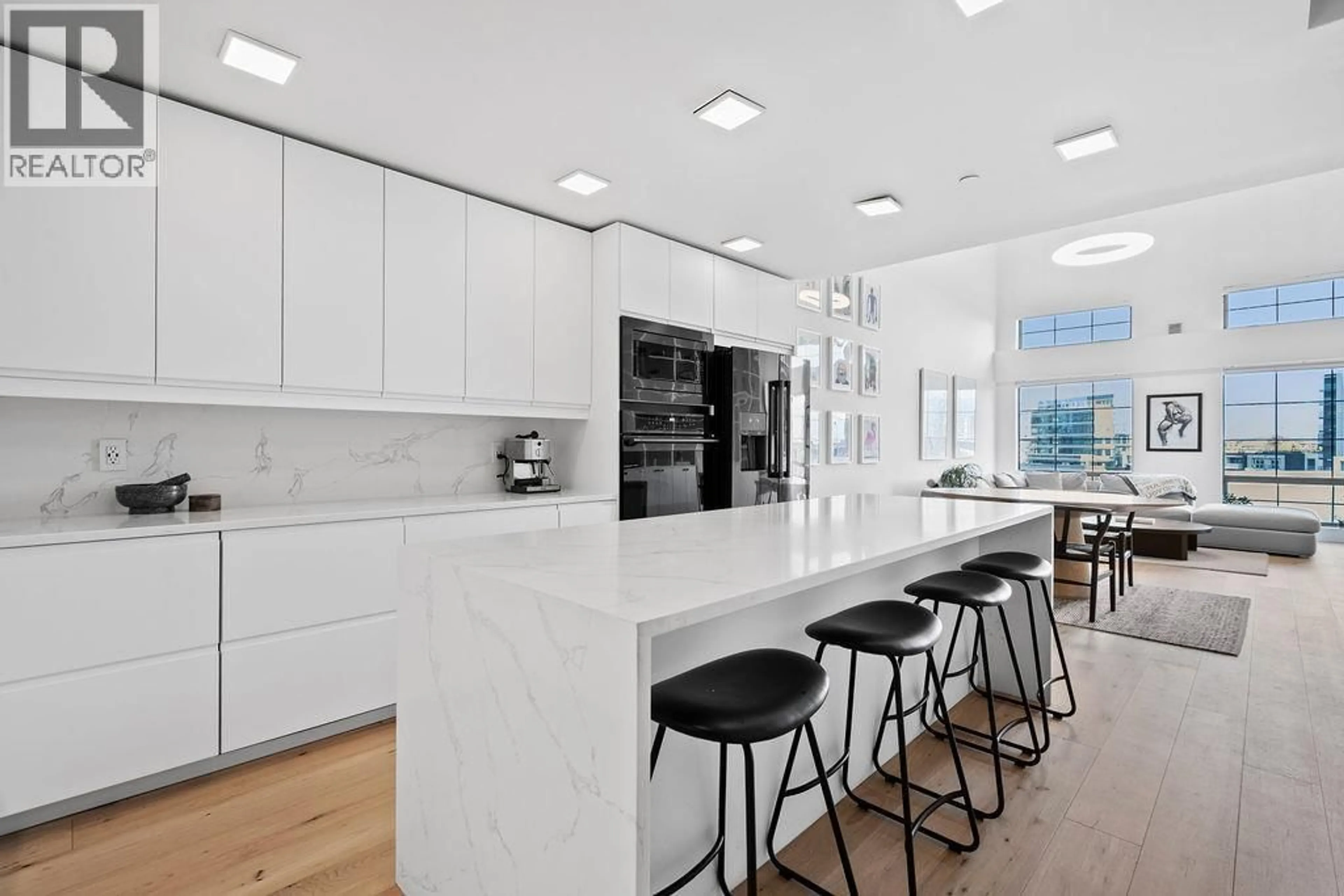 Contemporary kitchen, ceramic/tile floor for 417 - 237 4TH AVENUE, Vancouver British Columbia V5T4R4