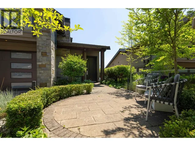 2980 BURFIELD PLACE, West Vancouver 2