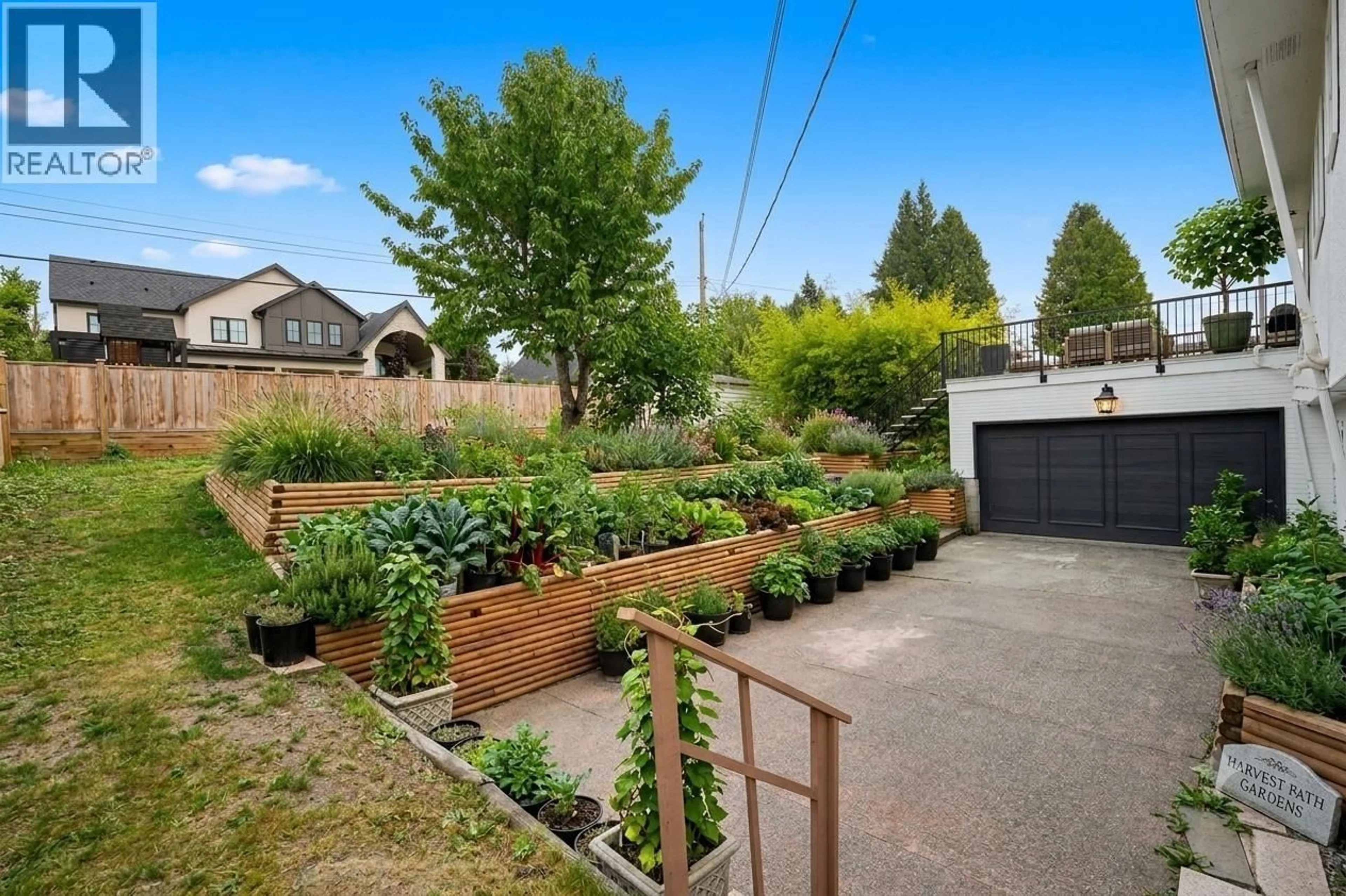 A pic from outside/outdoor area/front of a property/back of a property/a pic from drone, street for 7969 BURNLAKE DRIVE, Burnaby British Columbia V5A2G2