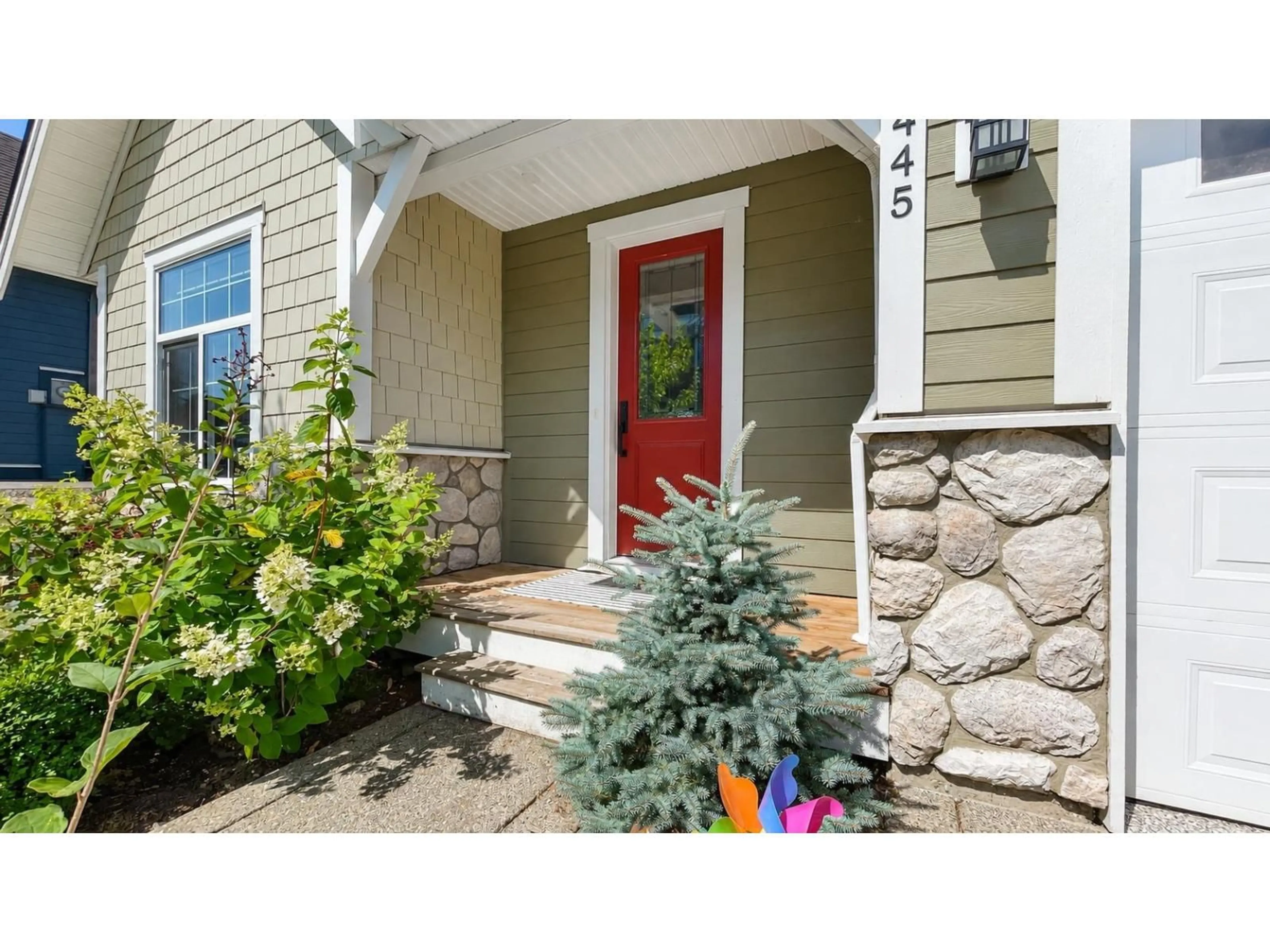 Indoor entryway for 1445 STROMDAHL PLACE, Agassiz British Columbia V0M1A1