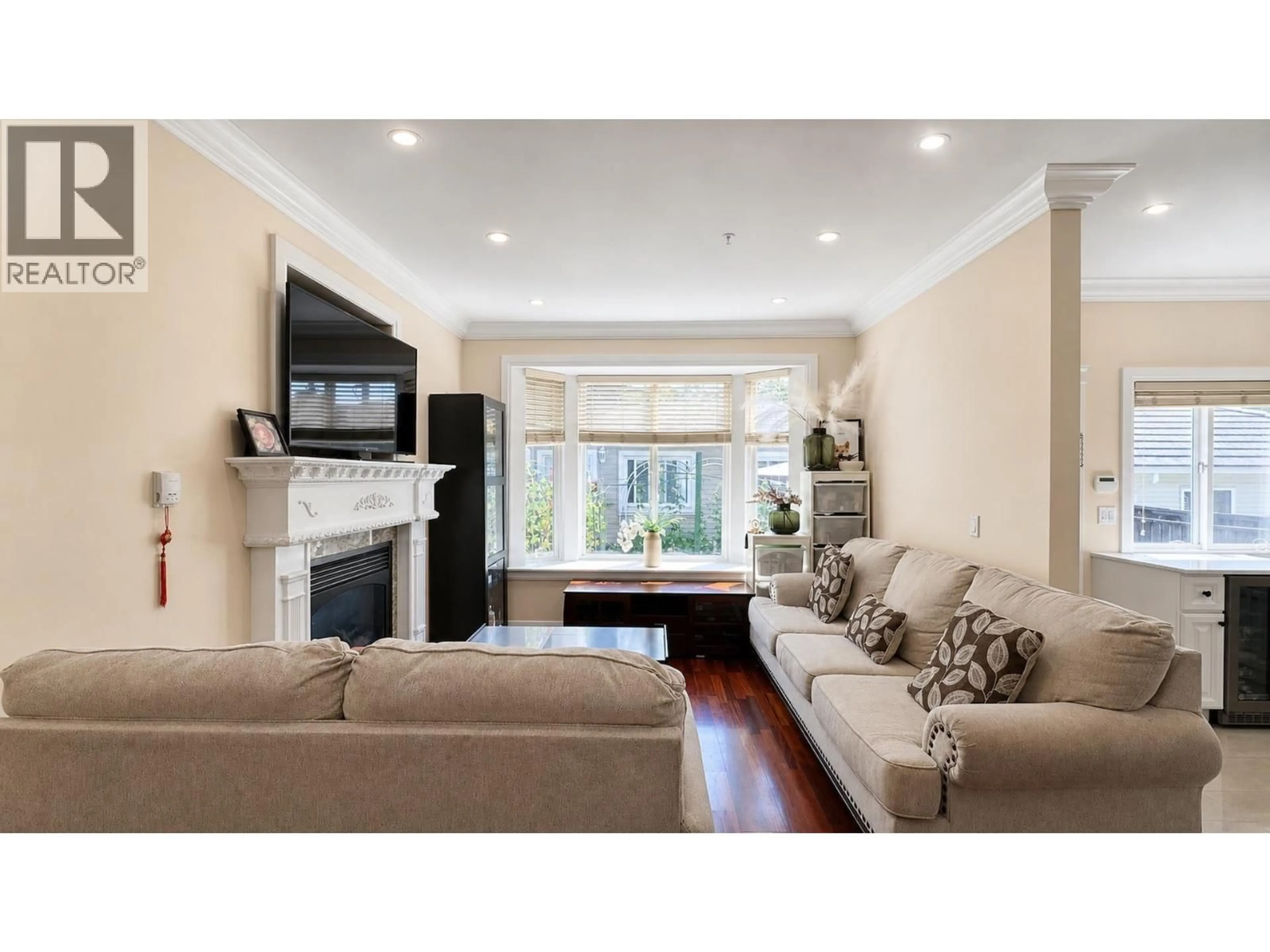 Living room with furniture, unknown for 8318 FREMLIN STREET, Vancouver British Columbia V6P3X2