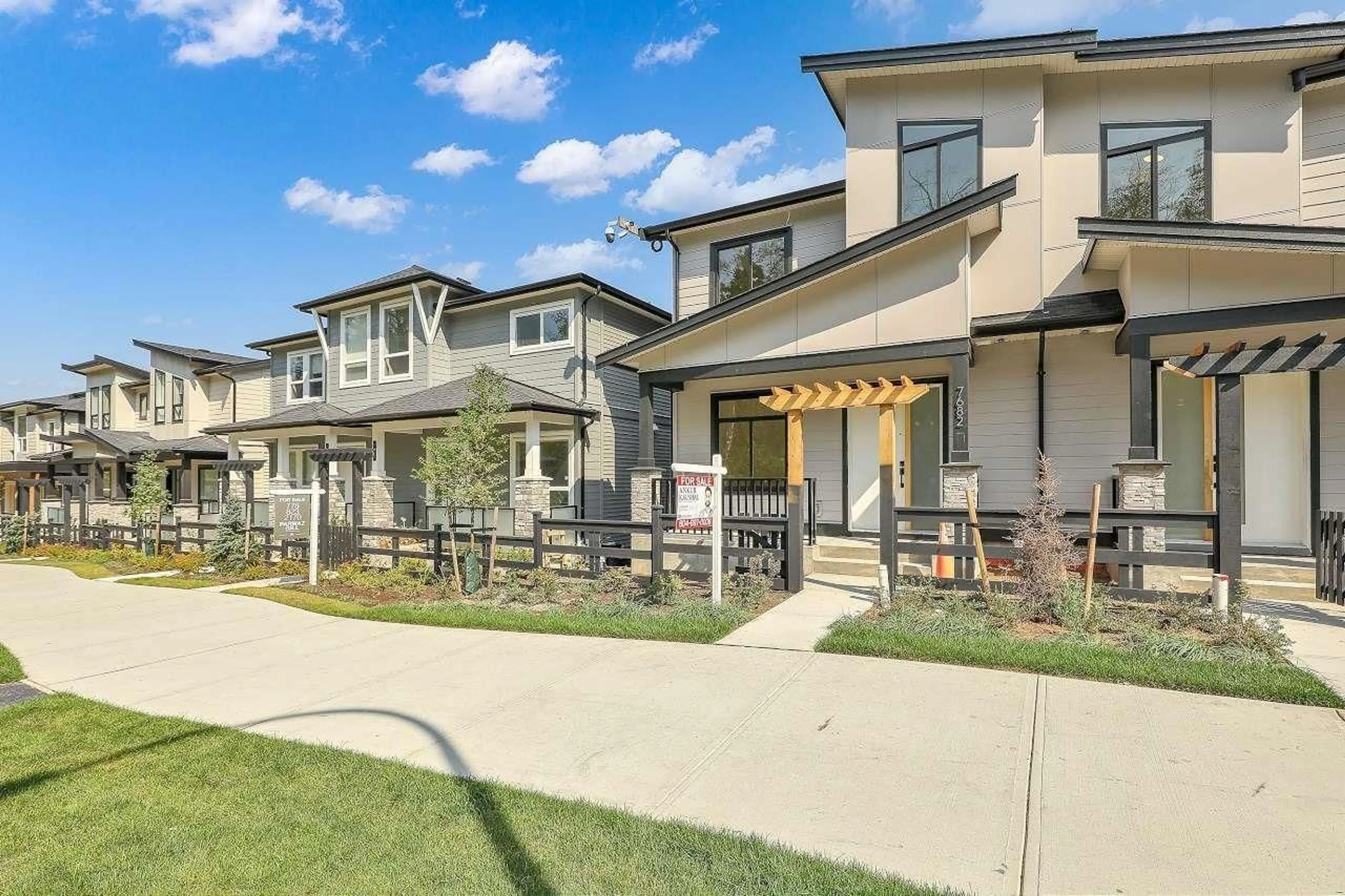 Unknown for 7682 196 STREET, Langley British Columbia V2Y3V4