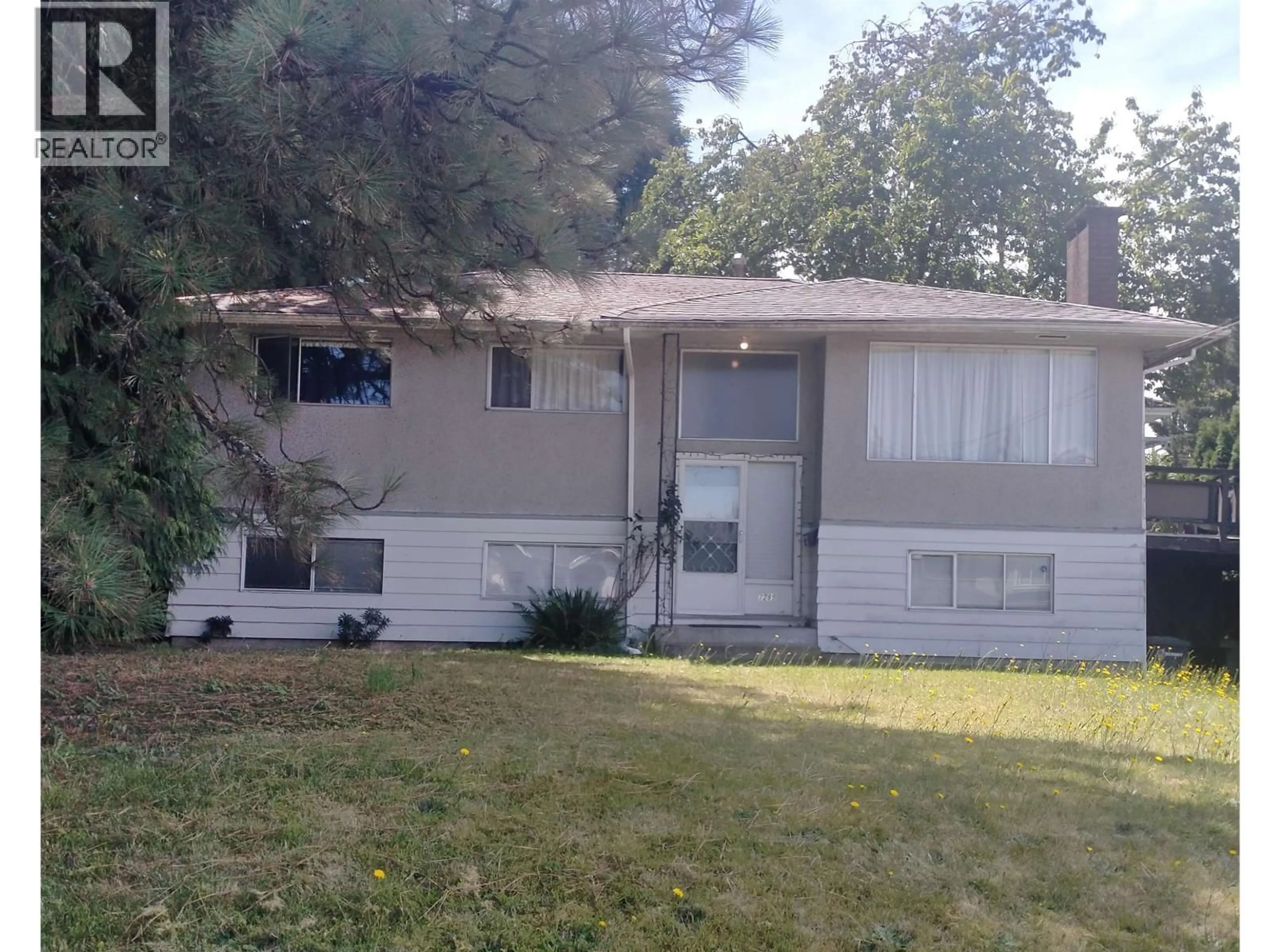 Home with vinyl exterior material, street for 7289 4TH STREET, Burnaby British Columbia V3N3N5