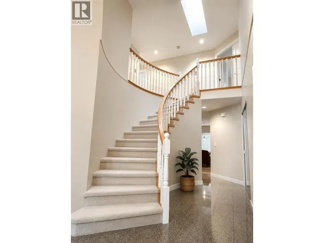 2157 DRAWBRIDGE CLOSE, Port Coquitlam 2