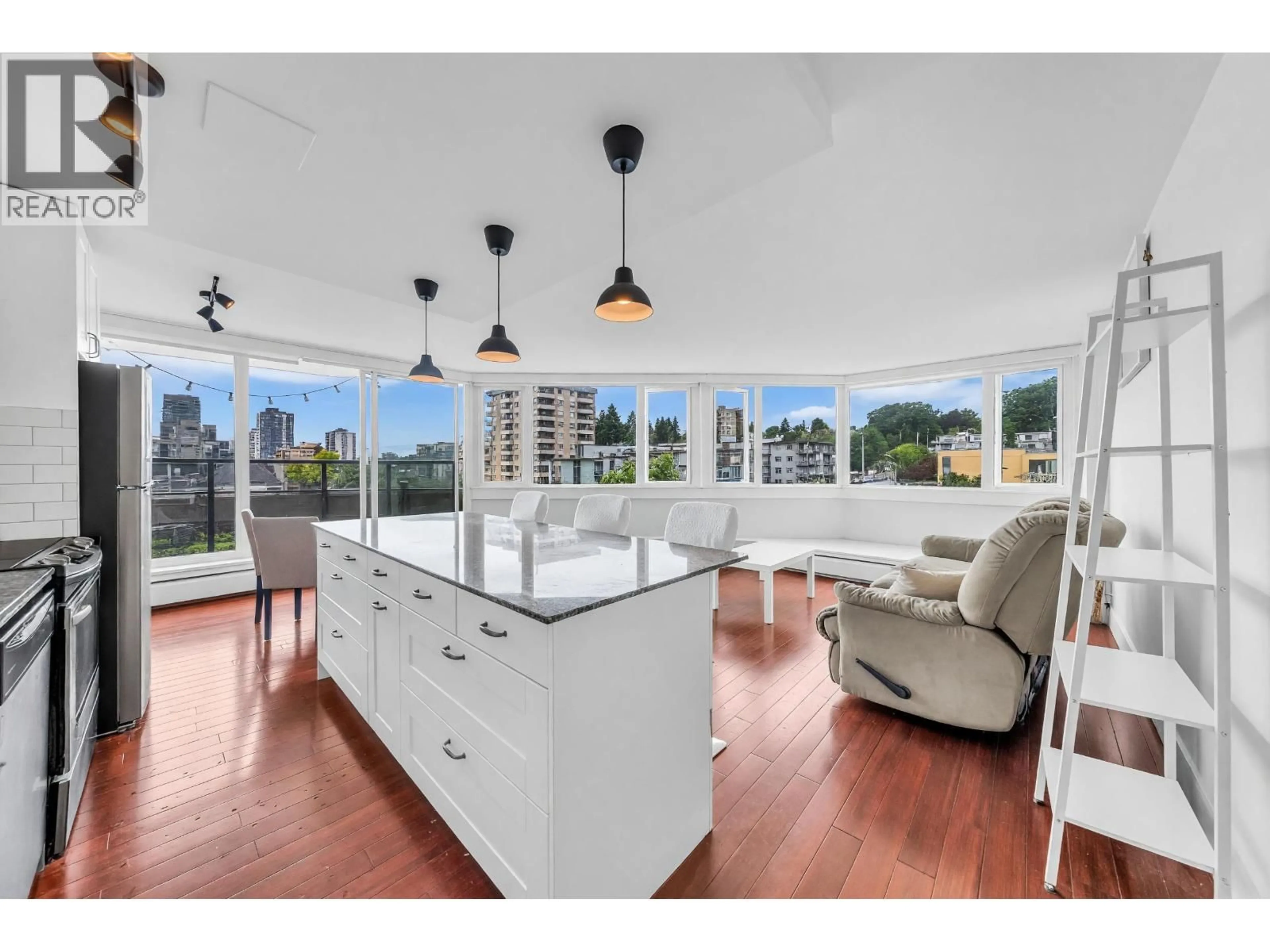 Open concept kitchen, unknown for 701 - 31 ELLIOT STREET, New Westminster British Columbia V3L5C9