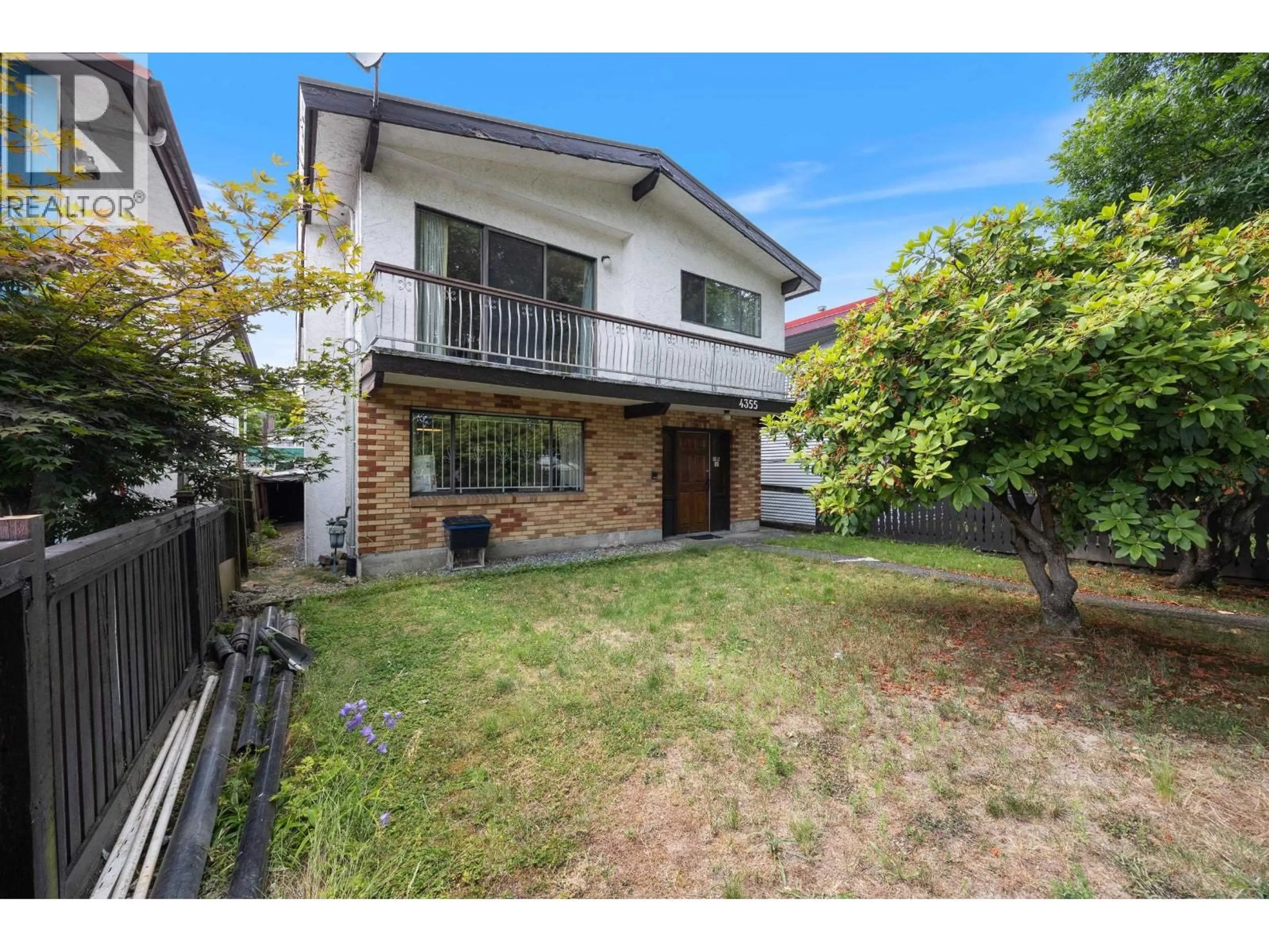 A pic from outside/outdoor area/front of a property/back of a property/a pic from drone, street for 4355 INVERNESS STREET, Vancouver British Columbia V5V4X1
