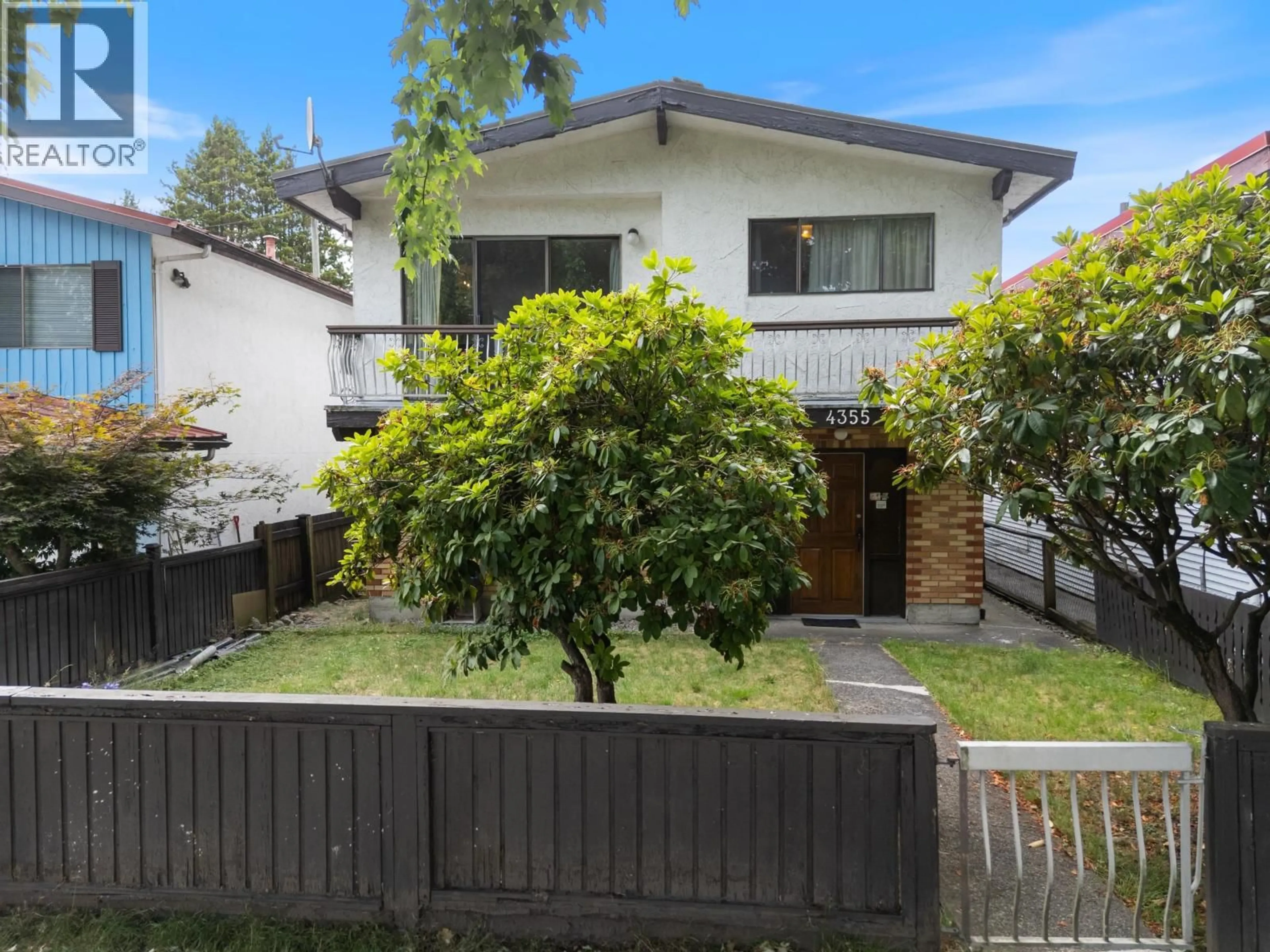 A pic from outside/outdoor area/front of a property/back of a property/a pic from drone, street for 4355 INVERNESS STREET, Vancouver British Columbia V5V4X1