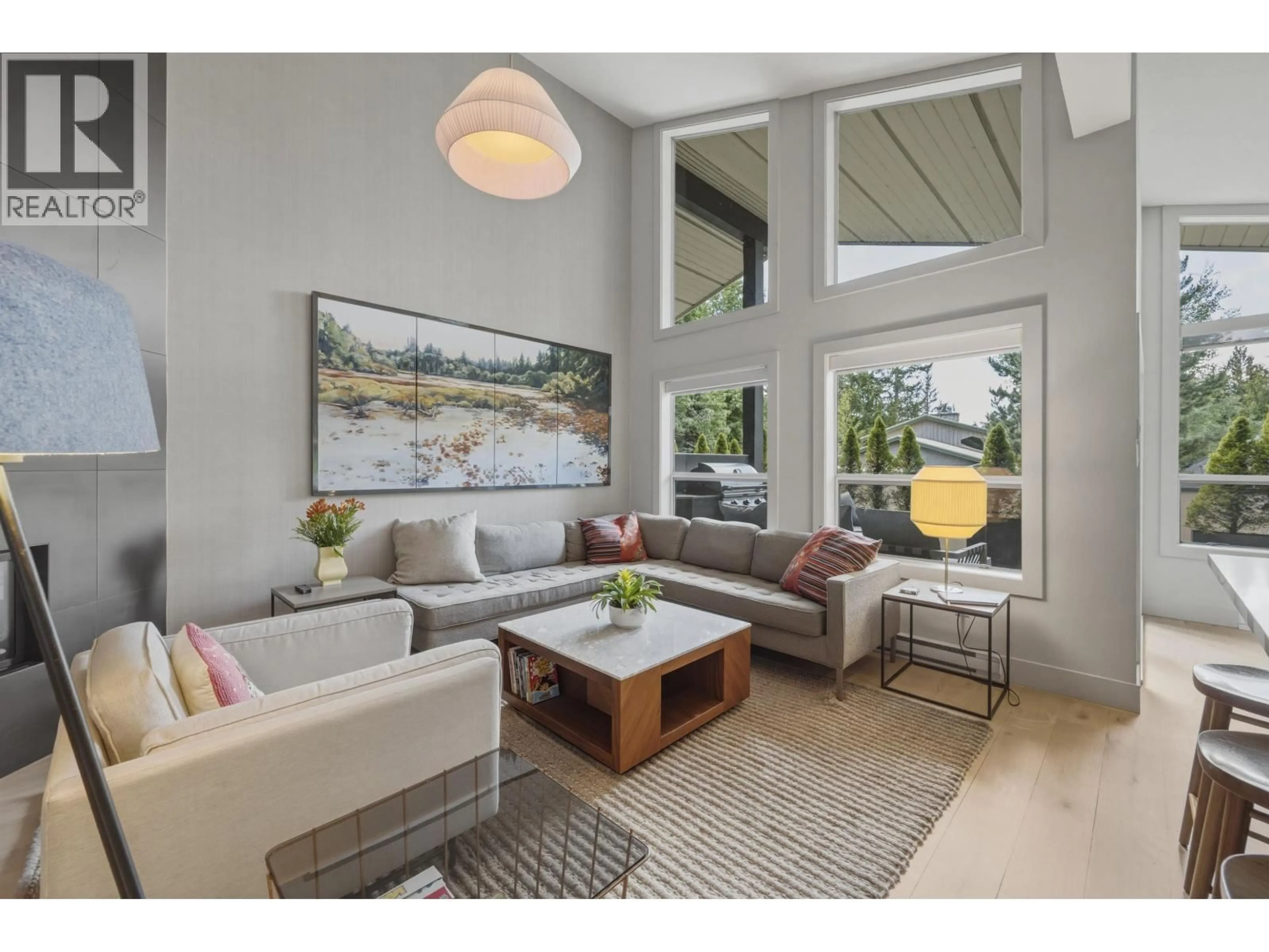 Living room with furniture, unknown for 2223 ASPEN DRIVE, Whistler British Columbia V8E0A6