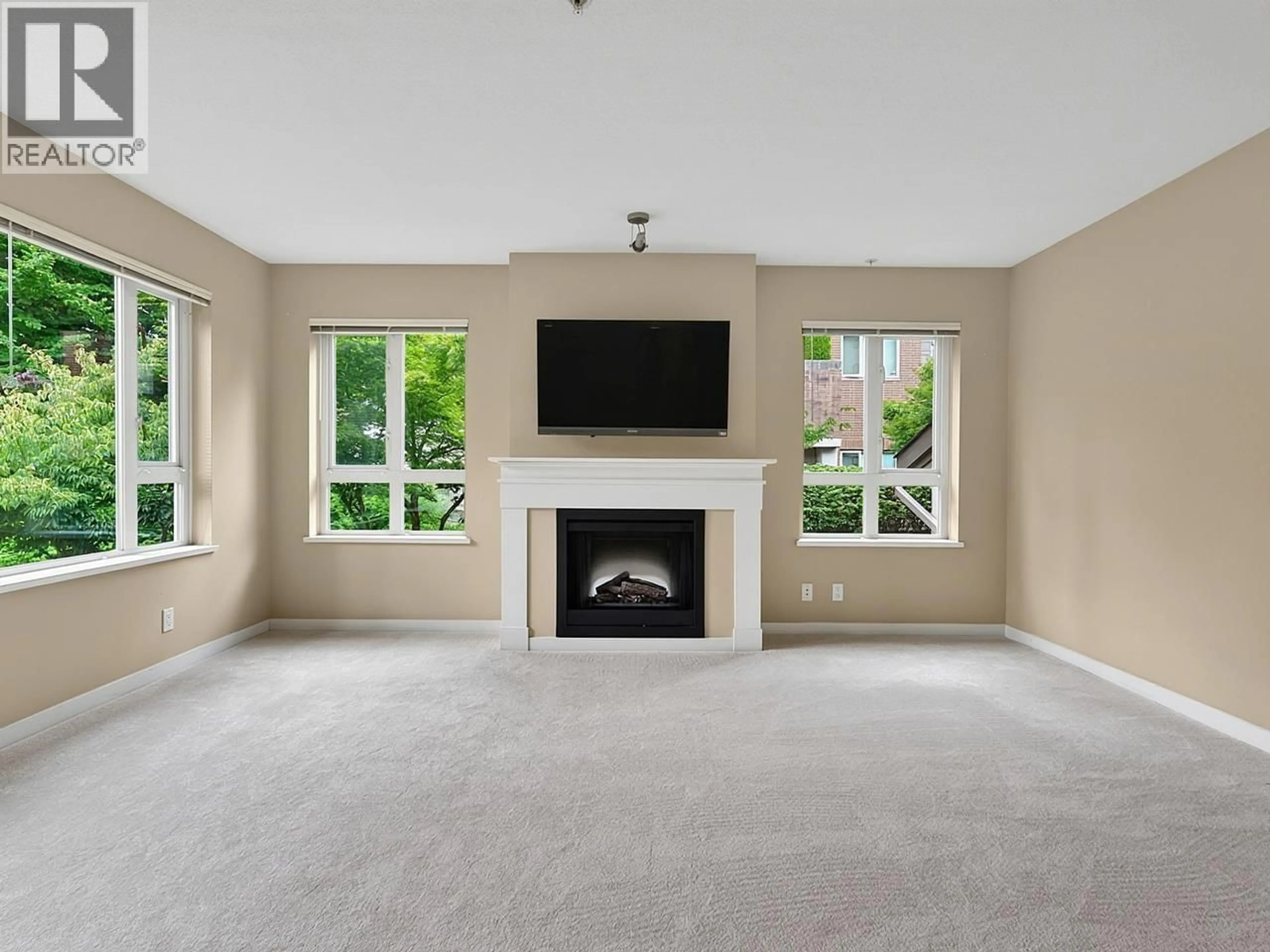 A pic of a room for 206 - 3105 LINCOLN AVENUE, Coquitlam British Columbia V3B0E1