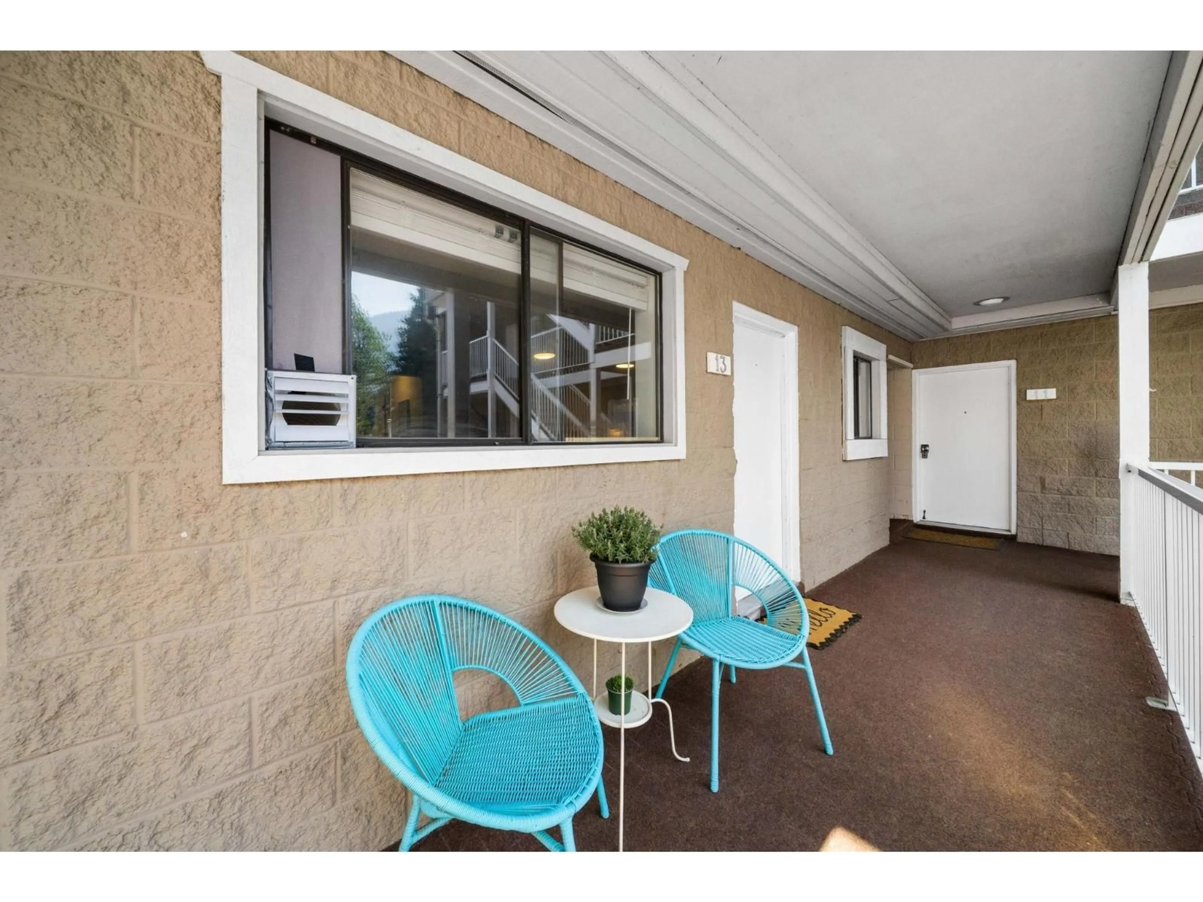 Patio, street for 13 - 450 ESPLANADE AVENUE, Harrison Hot Springs British Columbia V0M1K0