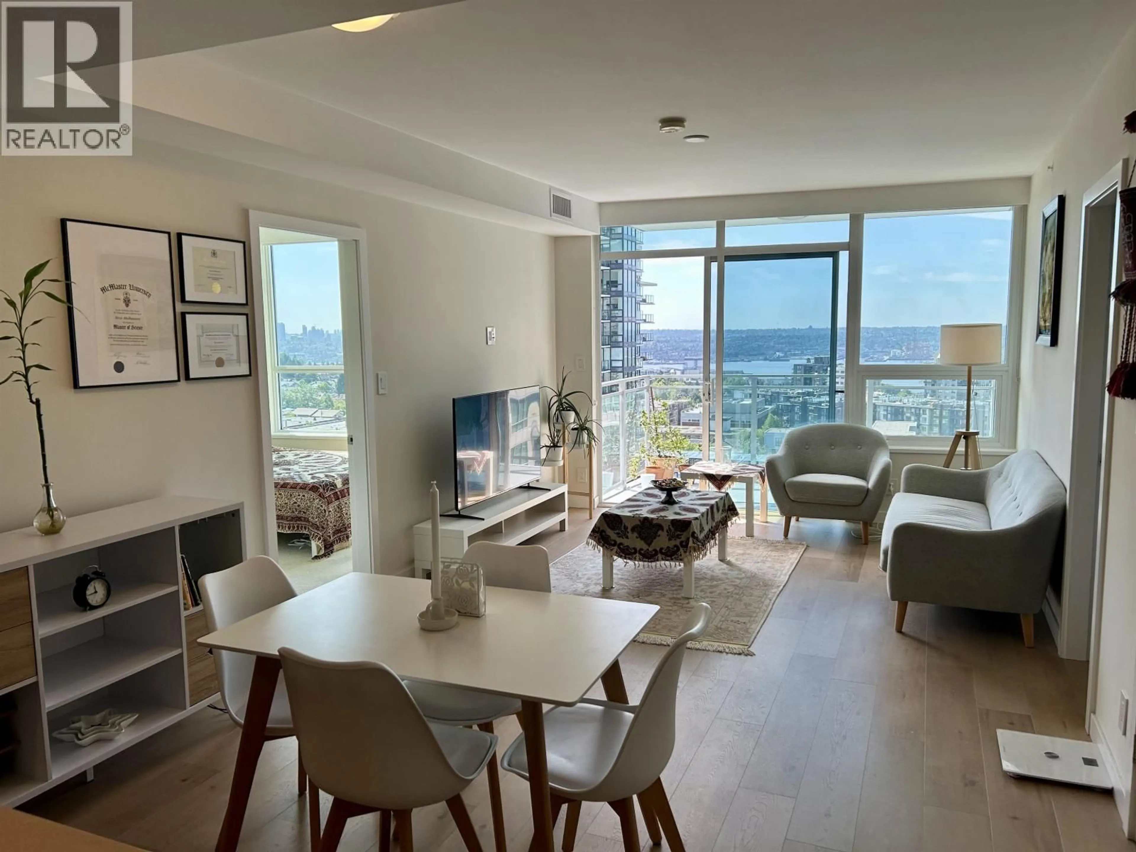 A pic of a room for 1403 - 125 14TH STREET, North Vancouver British Columbia V7L0E6