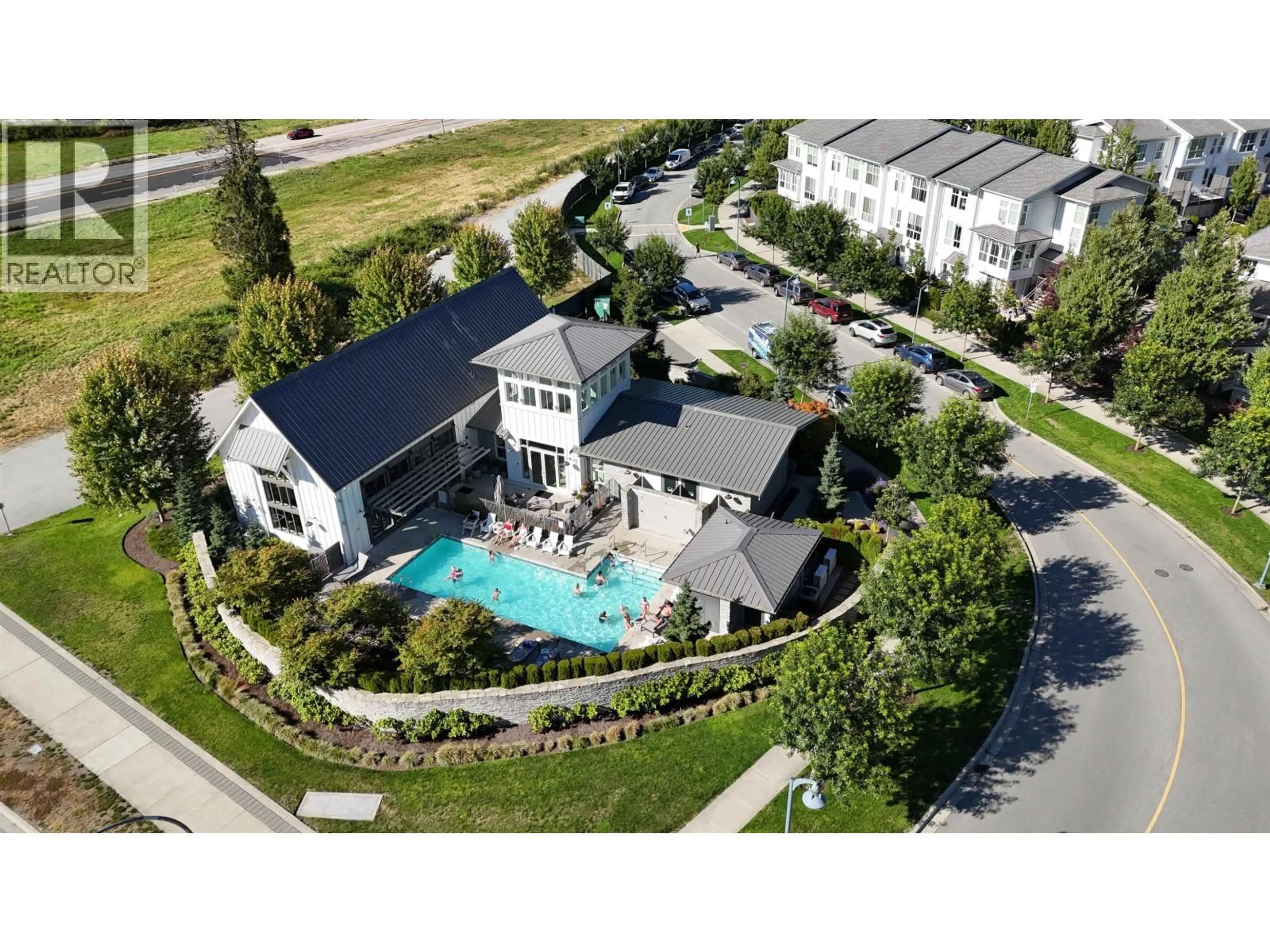 A pic from outside/outdoor area/front of a property/back of a property/a pic from drone, unknown for 36 - 4726 ORCA WAY, Tsawwassen British Columbia V4M0E7