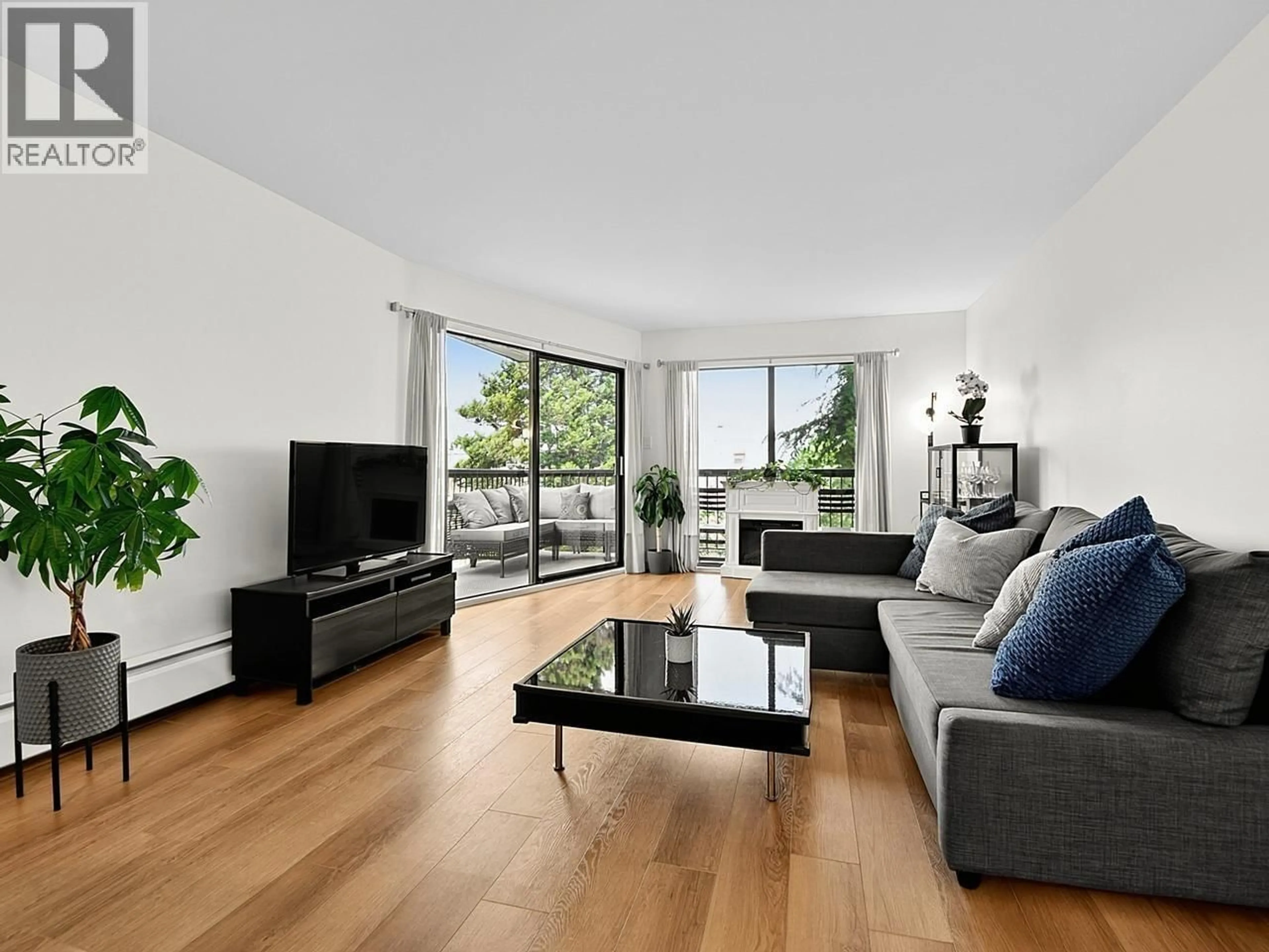 Living room with furniture, unknown for 330 - 1844 7TH AVENUE, Vancouver British Columbia V6J1S8