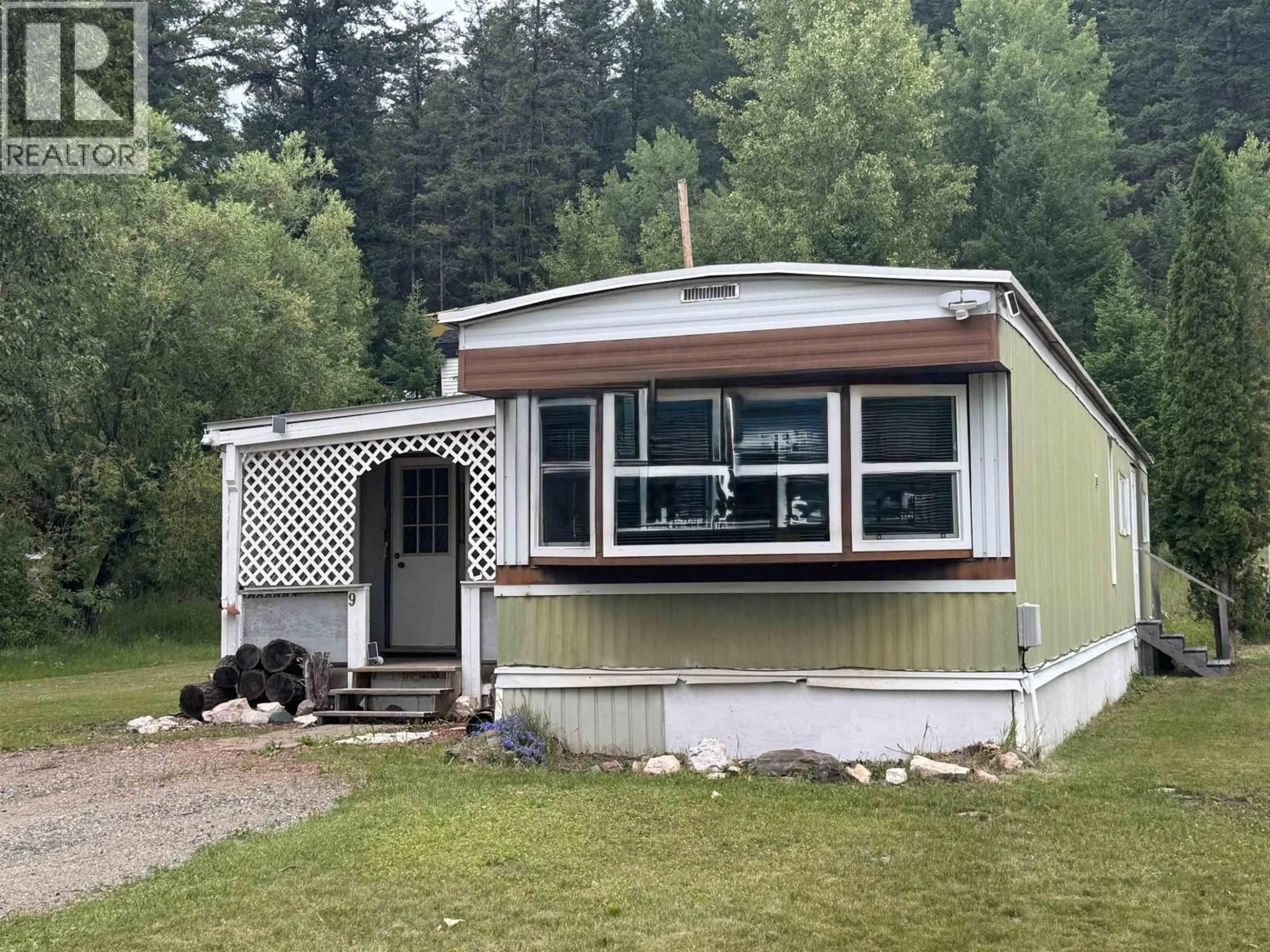 Home with vinyl exterior material, unknown for 9 - 2725 DUBOIS ROAD, Williams Lake British Columbia V2G5C1