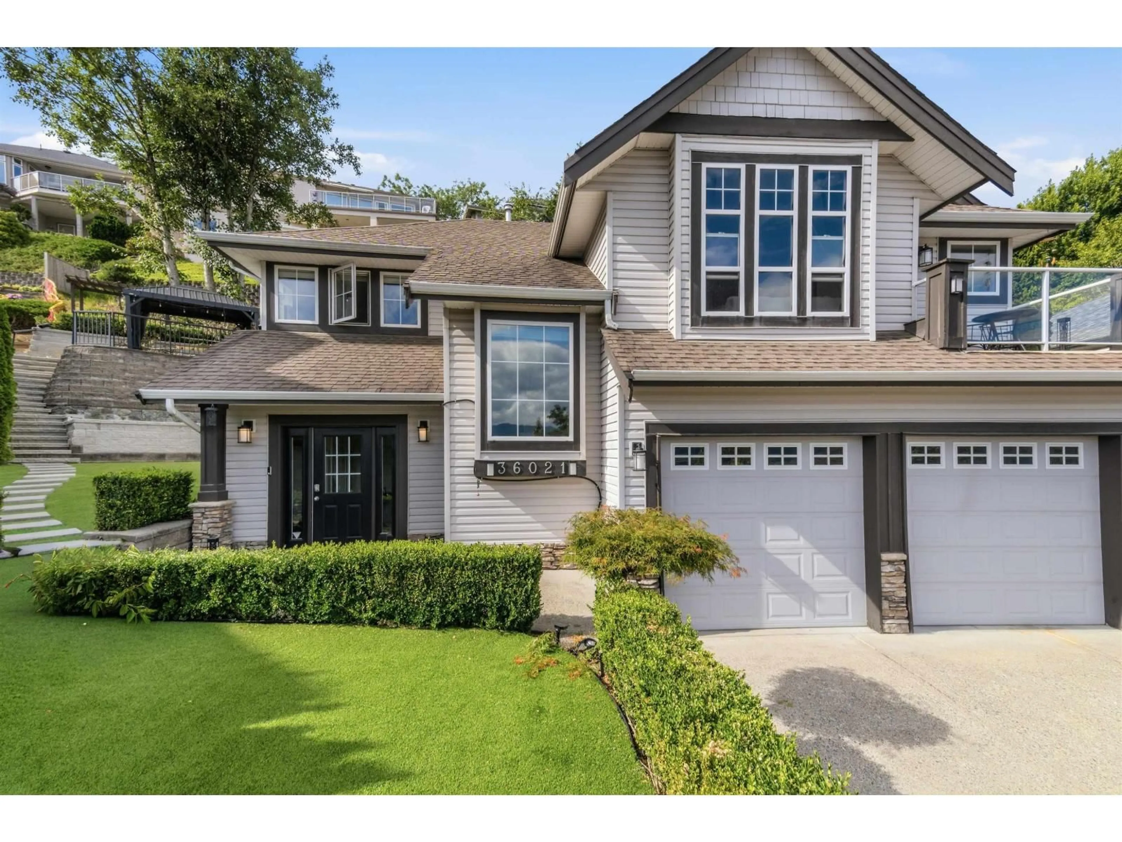 Home with vinyl exterior material, street for 36021 SPYGLASS COURT, Abbotsford British Columbia V3G2W7