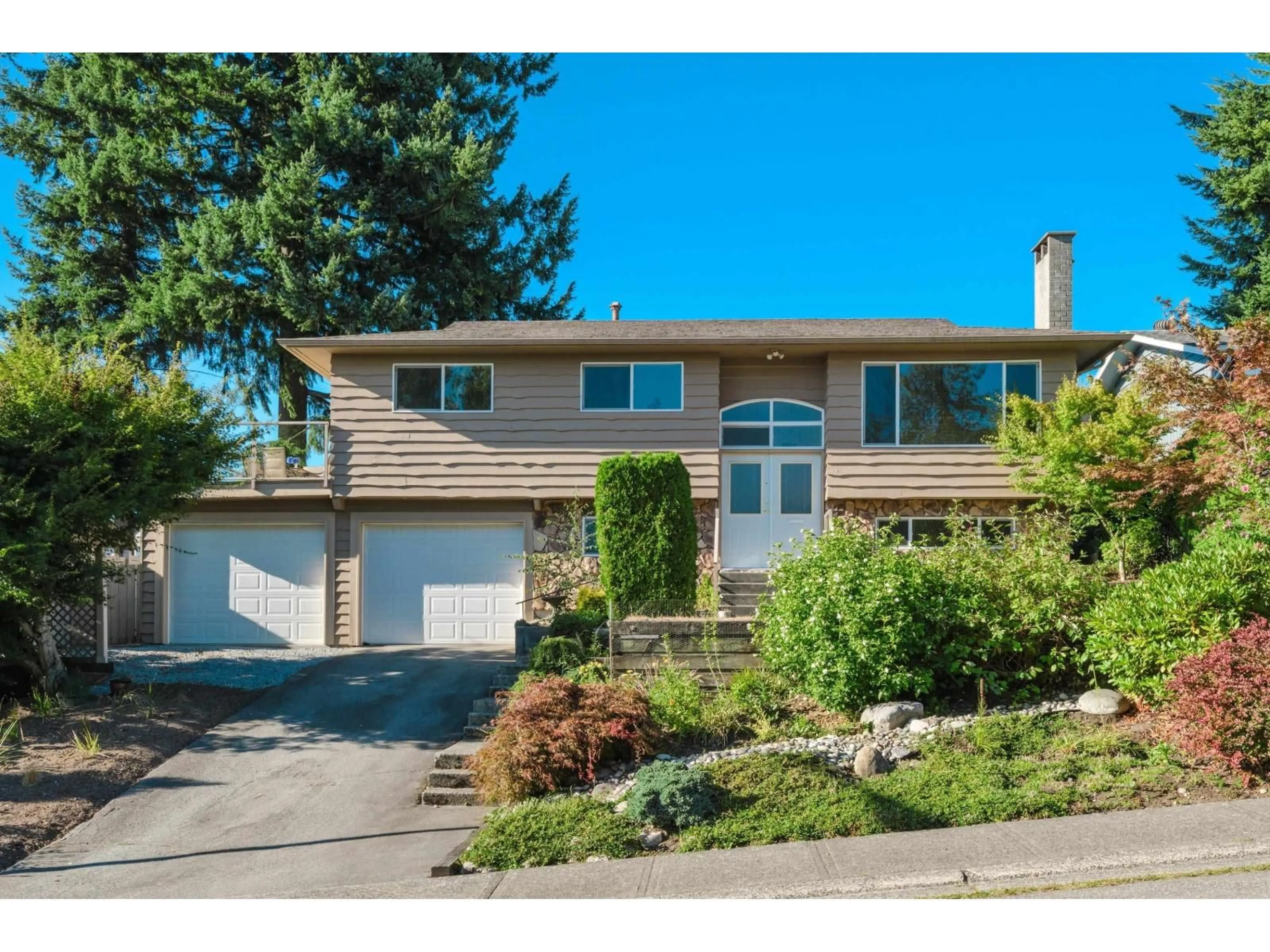 Home with vinyl exterior material, street for 10601 HERMOSA DRIVE, Delta British Columbia V4C6S8
