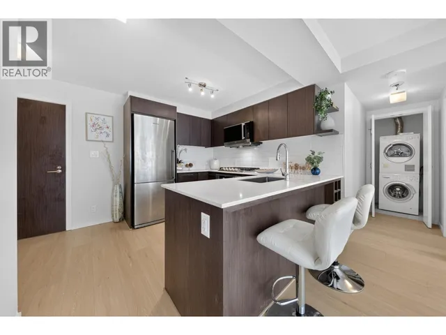916 - 7988 ACKROYD ROAD, Richmond 2