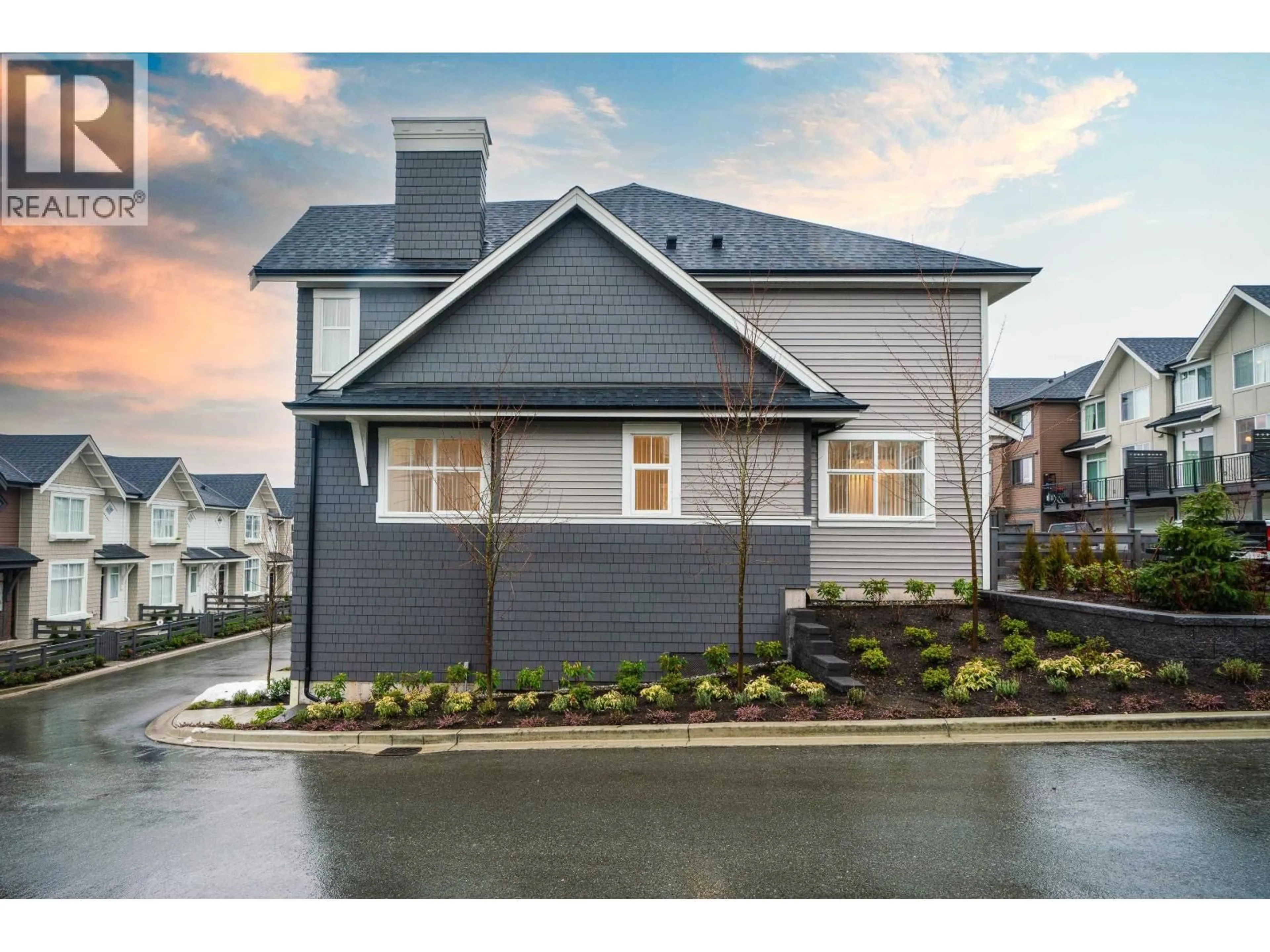 Home with vinyl exterior material, street for 173 - 1331 OLMSTED STREET, Coquitlam British Columbia V3E0T3