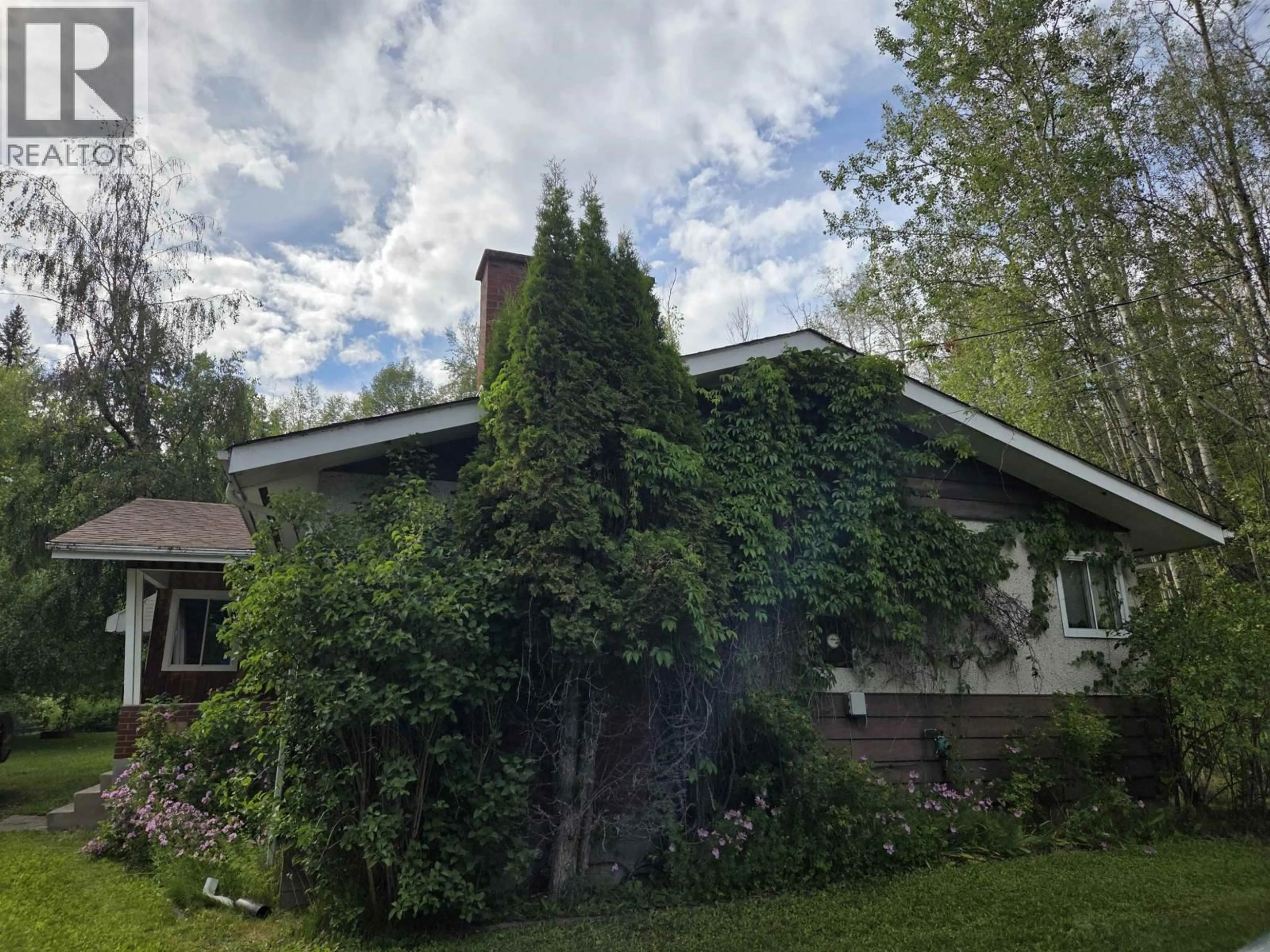 A pic from outside/outdoor area/front of a property/back of a property/a pic from drone, unknown for 21565 HART HIGHWAY, Prince George British Columbia V2K5X2