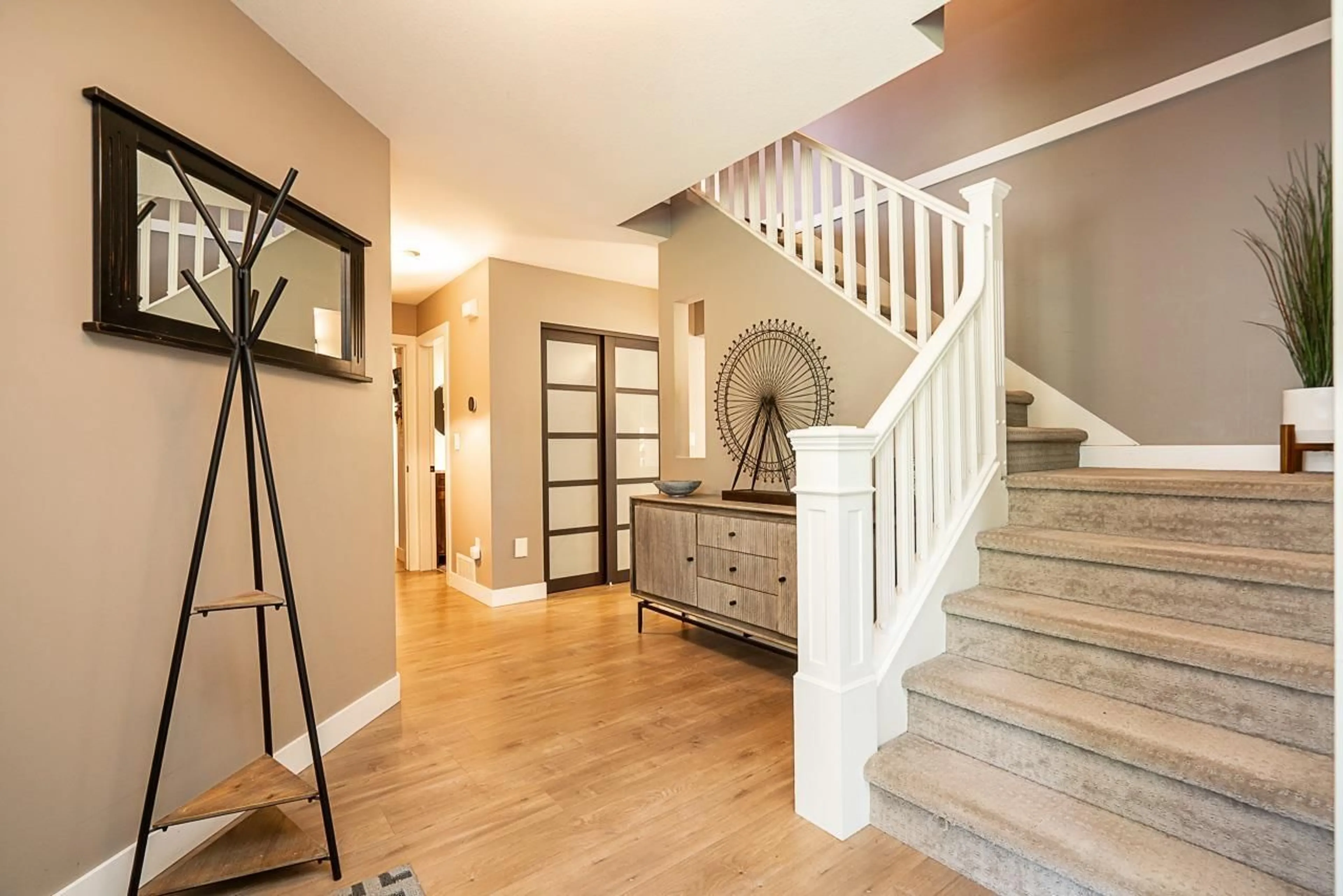 Indoor entryway for 7988 MELBURN DRIVE, Mission British Columbia V2V7B5