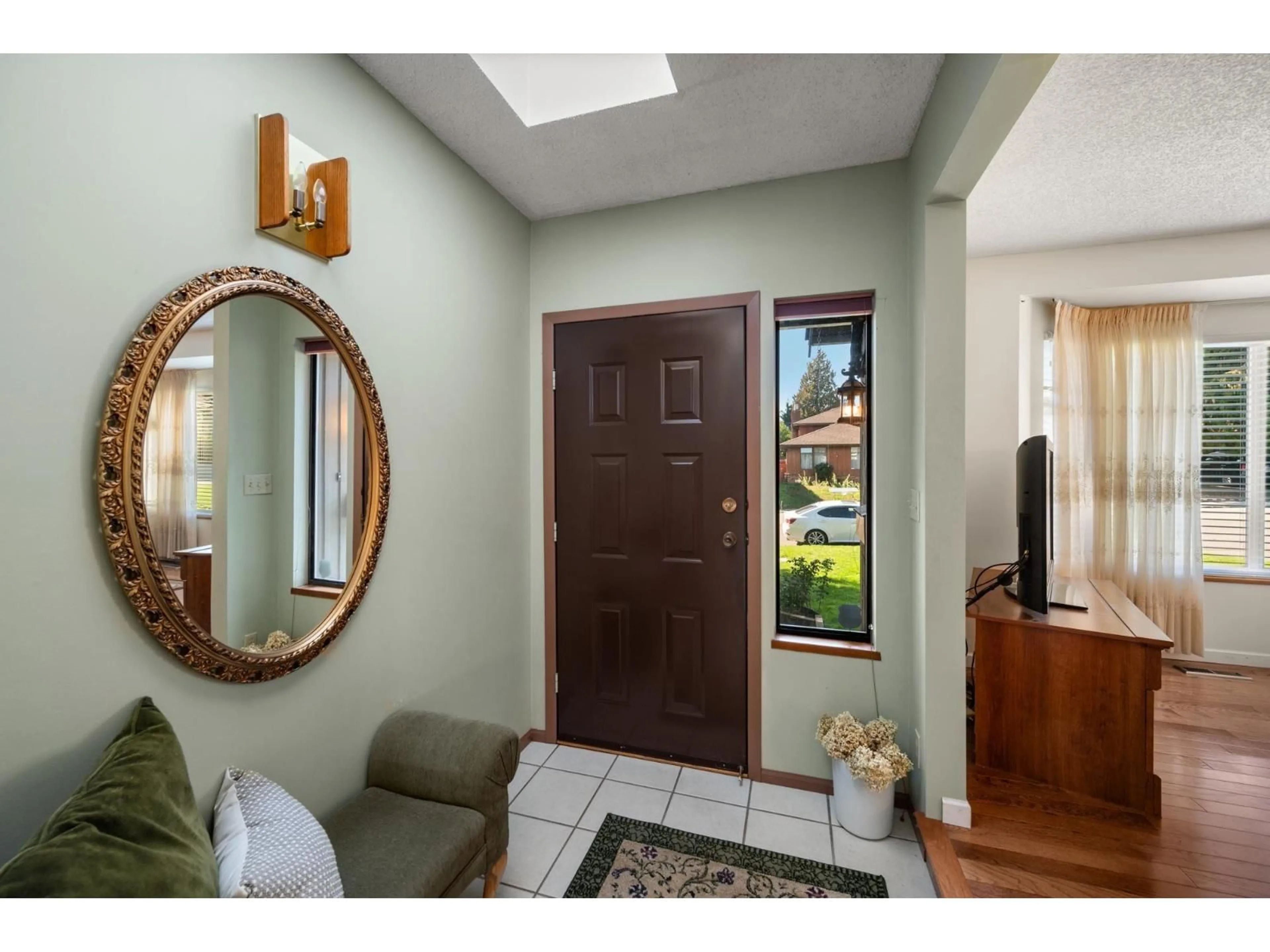 Indoor entryway for 6426 WADE ROAD, Delta British Columbia V4E3H9
