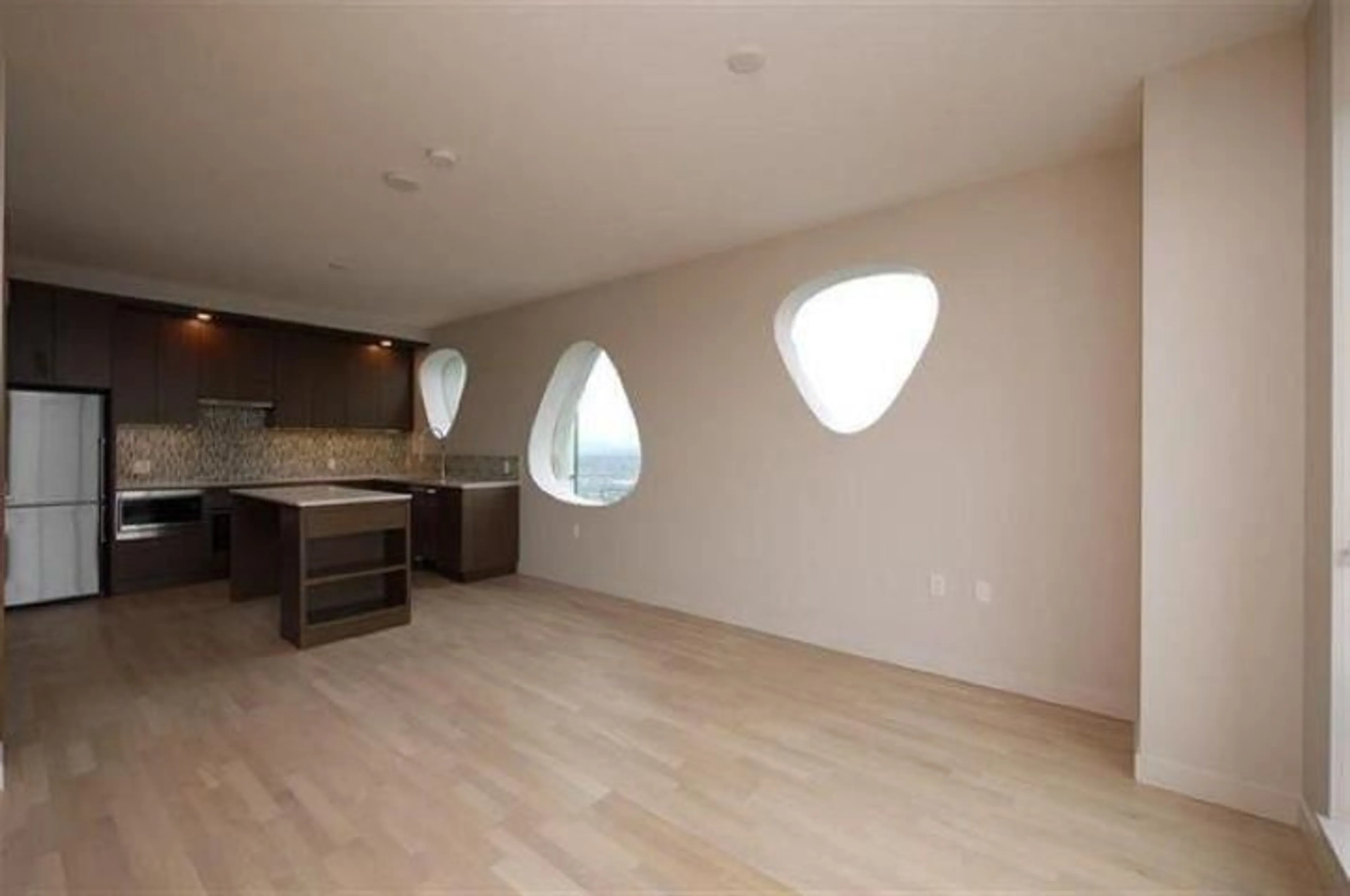 A pic of a room for 5001 - 13495 CENTRAL AVENUE, Surrey British Columbia V3T0K2