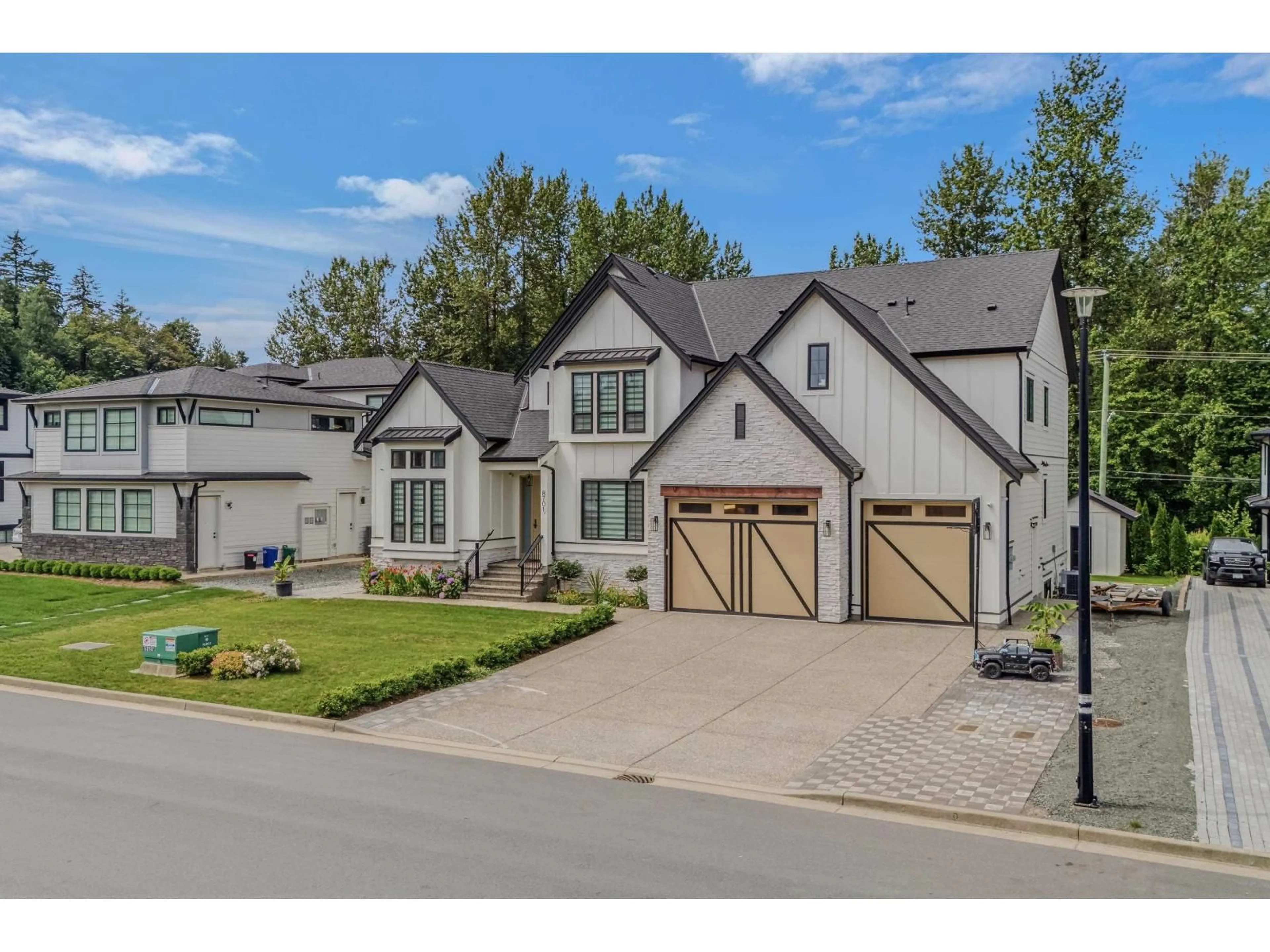 A pic from outside/outdoor area/front of a property/back of a property/a pic from drone, street for 8701 CLEVEN DRIVE, Mission British Columbia V2V6Y6