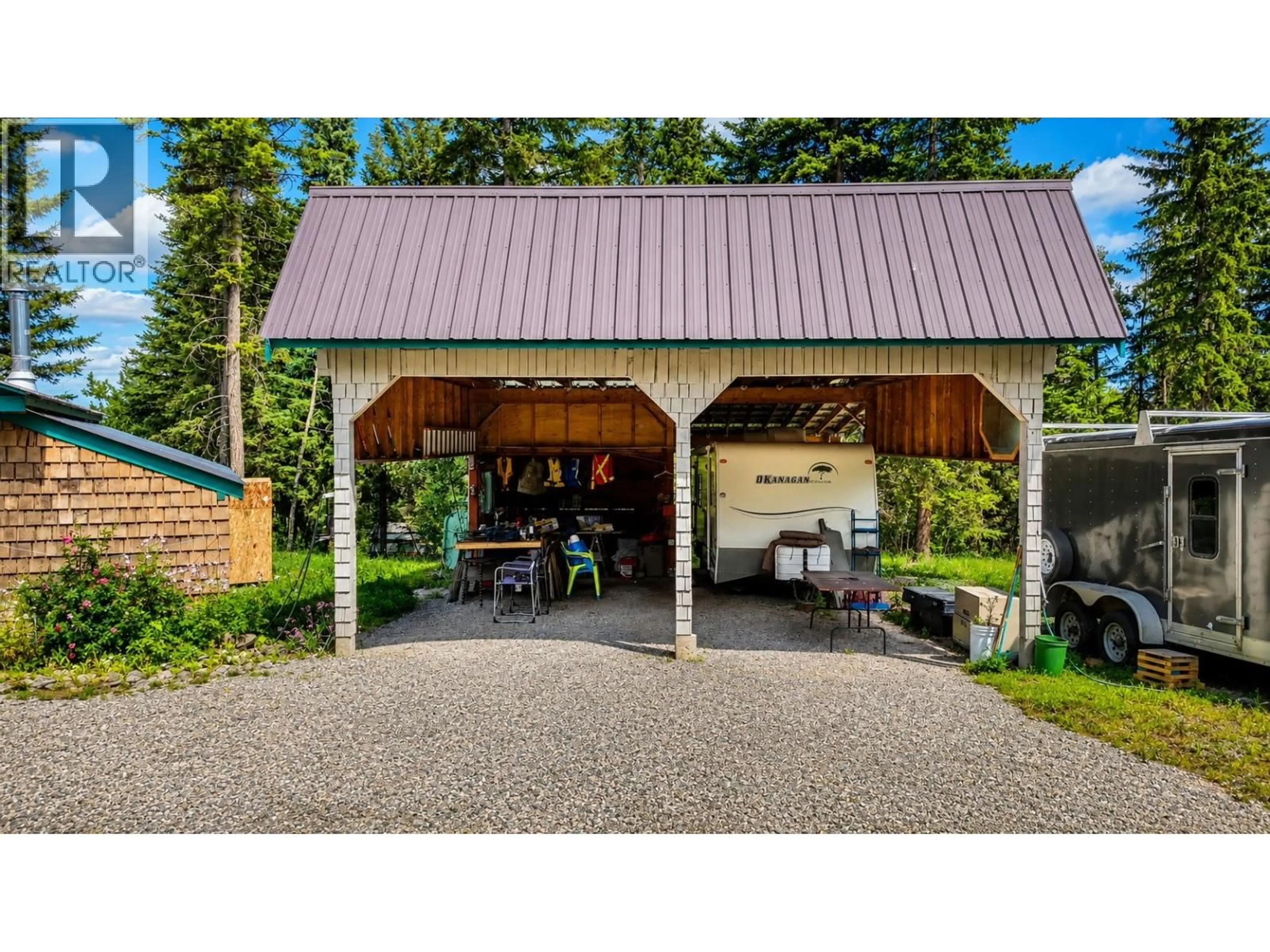 Indoor garage for 6681 BARNETT ROAD, 100 Mile House British Columbia V0K2E2