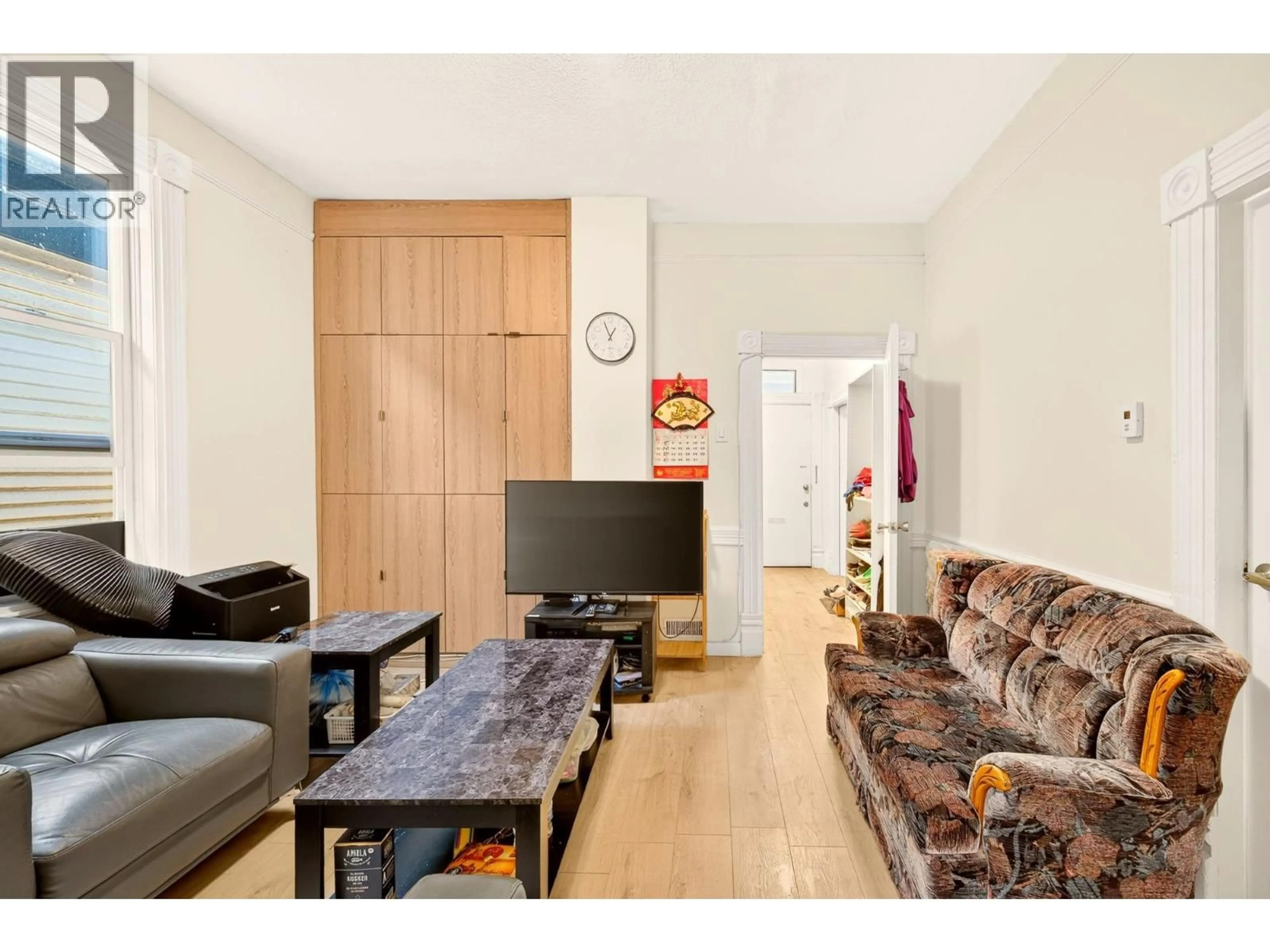 Living room with furniture, unknown for 777 PENDER STREET, Vancouver British Columbia V6A1V8