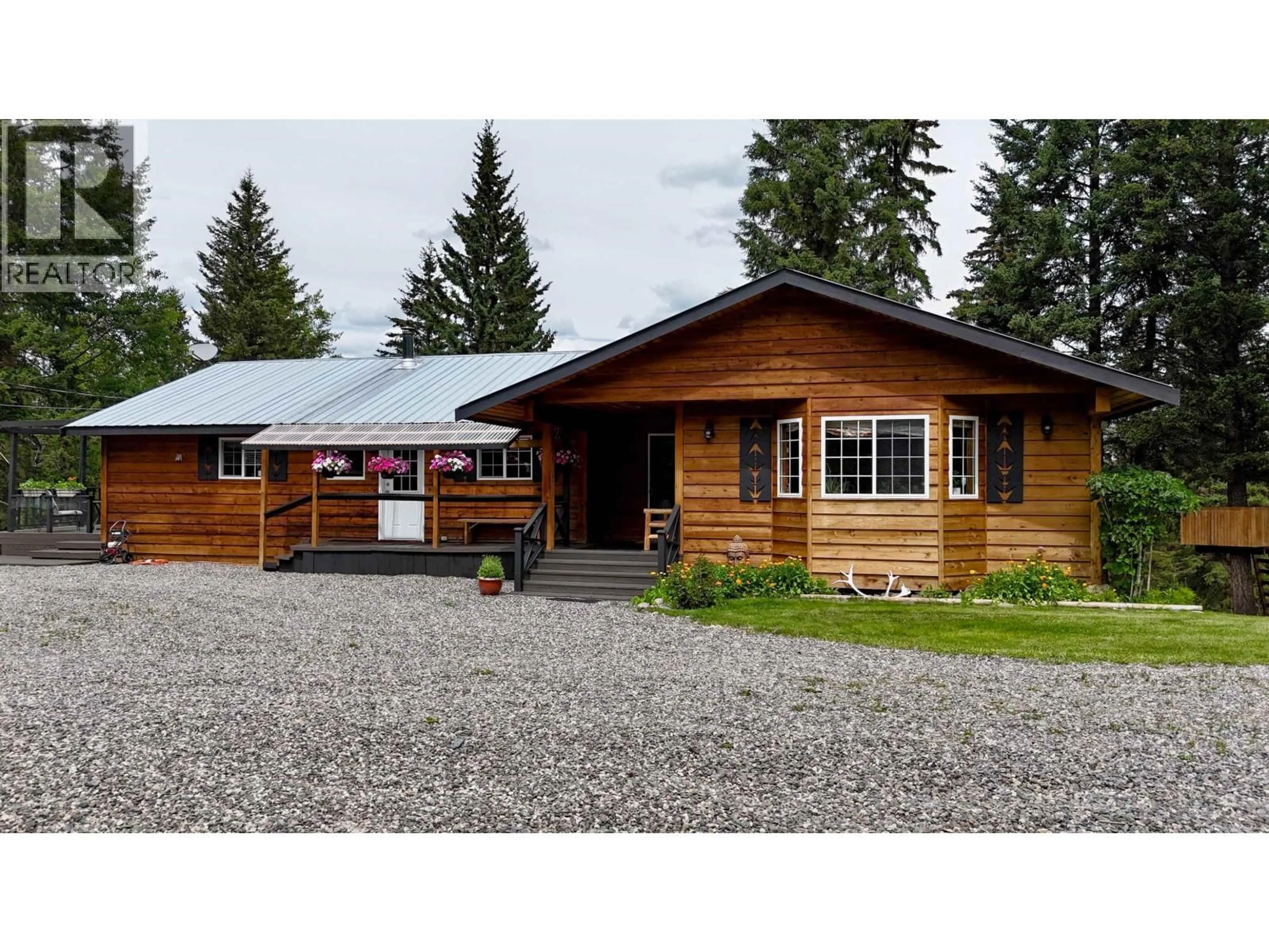 Home with vinyl exterior material, unknown for 6650 RYALL ROAD, 100 Mile House British Columbia V0K1X3