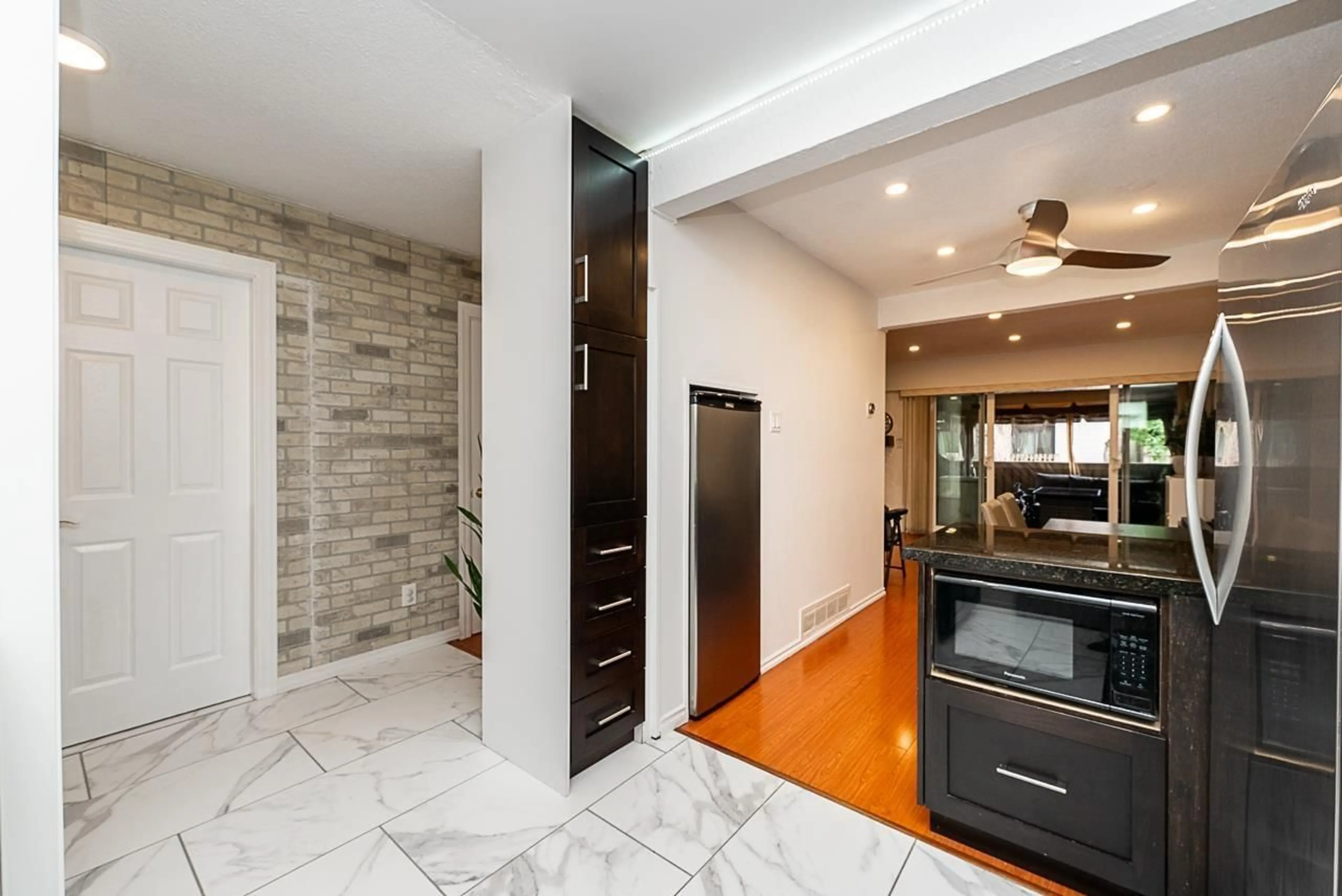 Unknown for 35 - 13795 102 AVENUE, Surrey British Columbia V3T1N9
