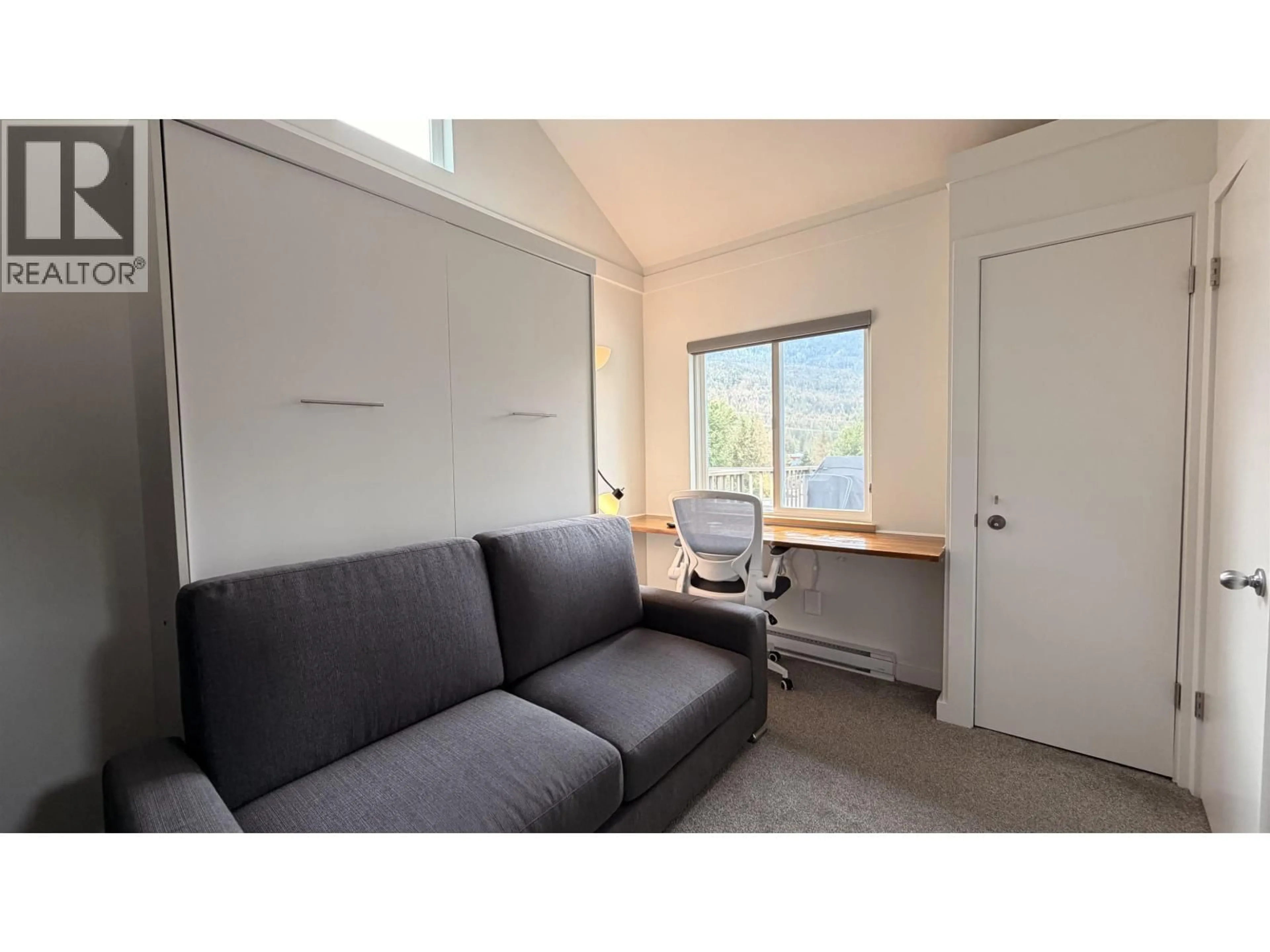 A pic of a room for 5 - 2138 SARAJEVO DRIVE, Whistler British Columbia V8E0B5